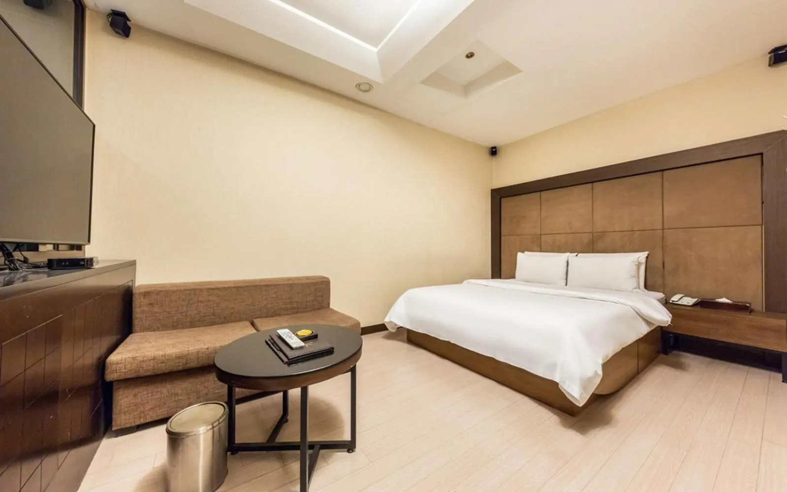 Bed in Nowon Ritz Hotel