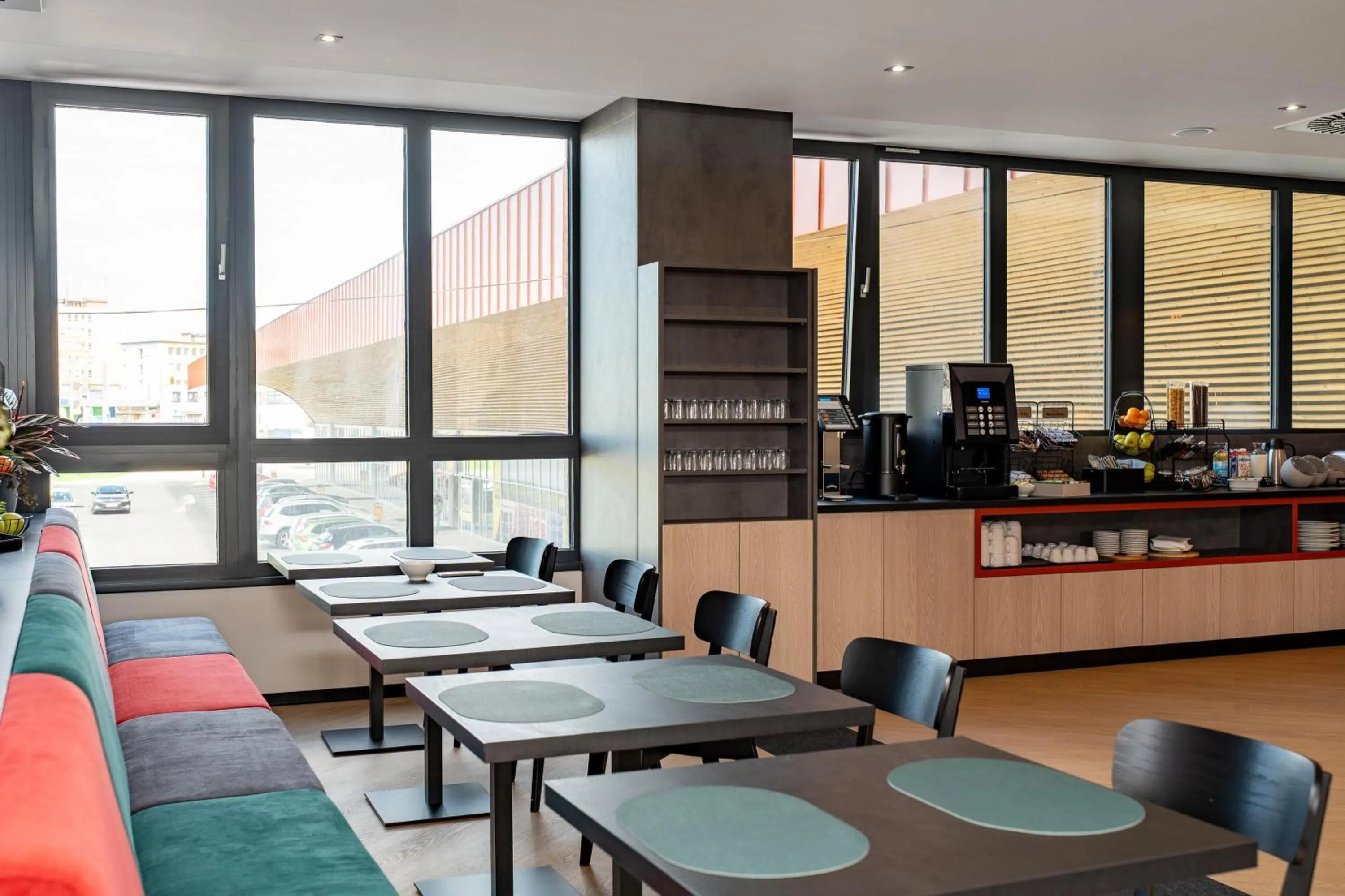 Lobby or reception in Best Western Hotel Presov