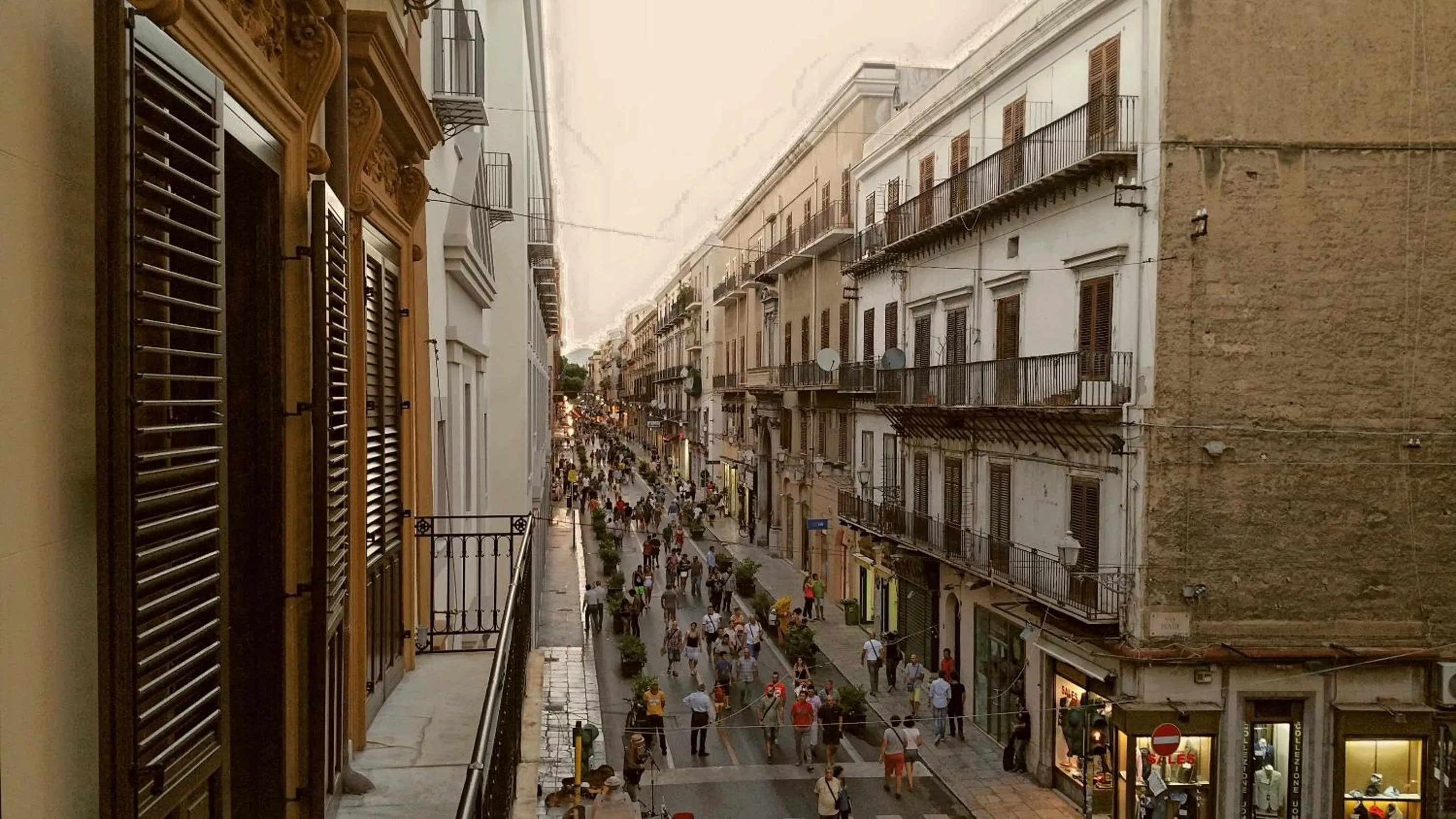 Neighbourhood in Dimora Bellini by Hotel Bellini sas