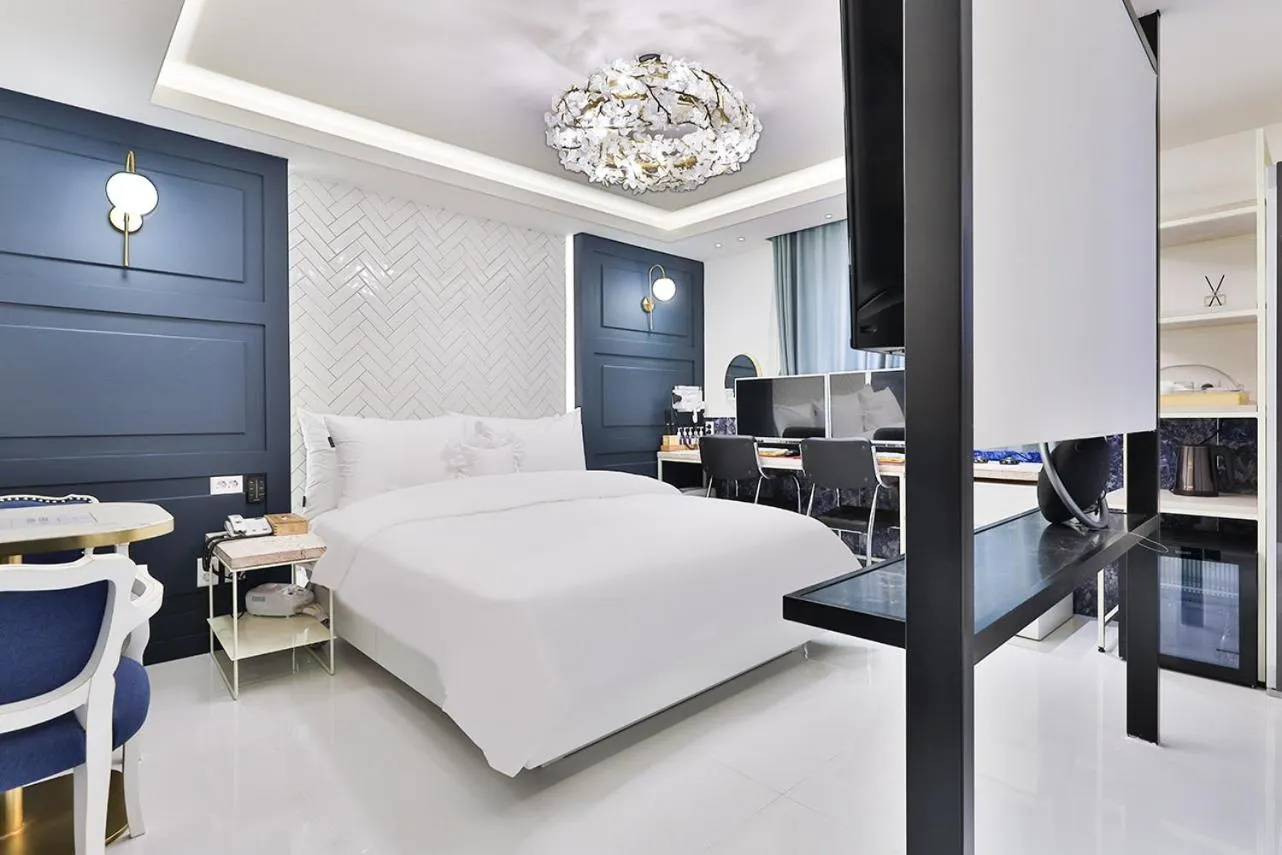 Photo of the whole room, Bed in 2월 호텔 리버사이드 경산점