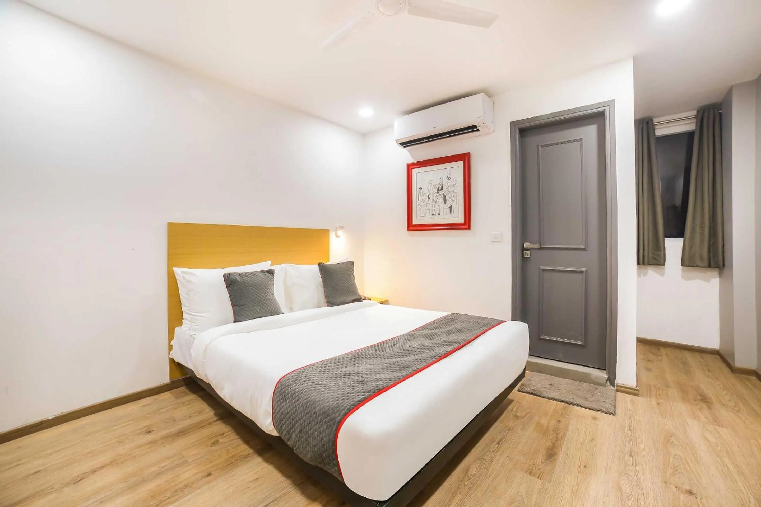 Bedroom, Bed in Collection O GGS Indraprastha University