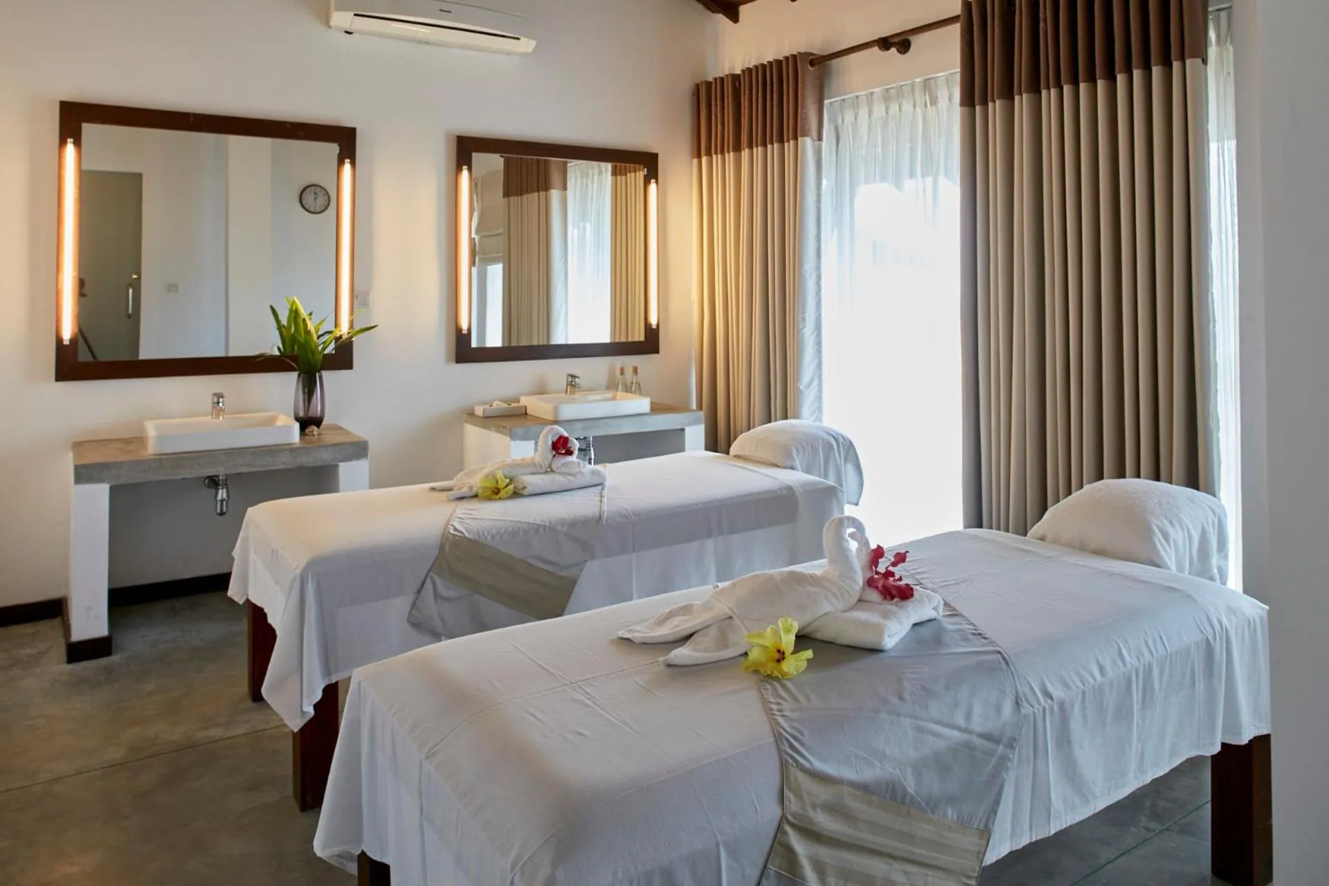 Massage in The Calm Resort & Spa