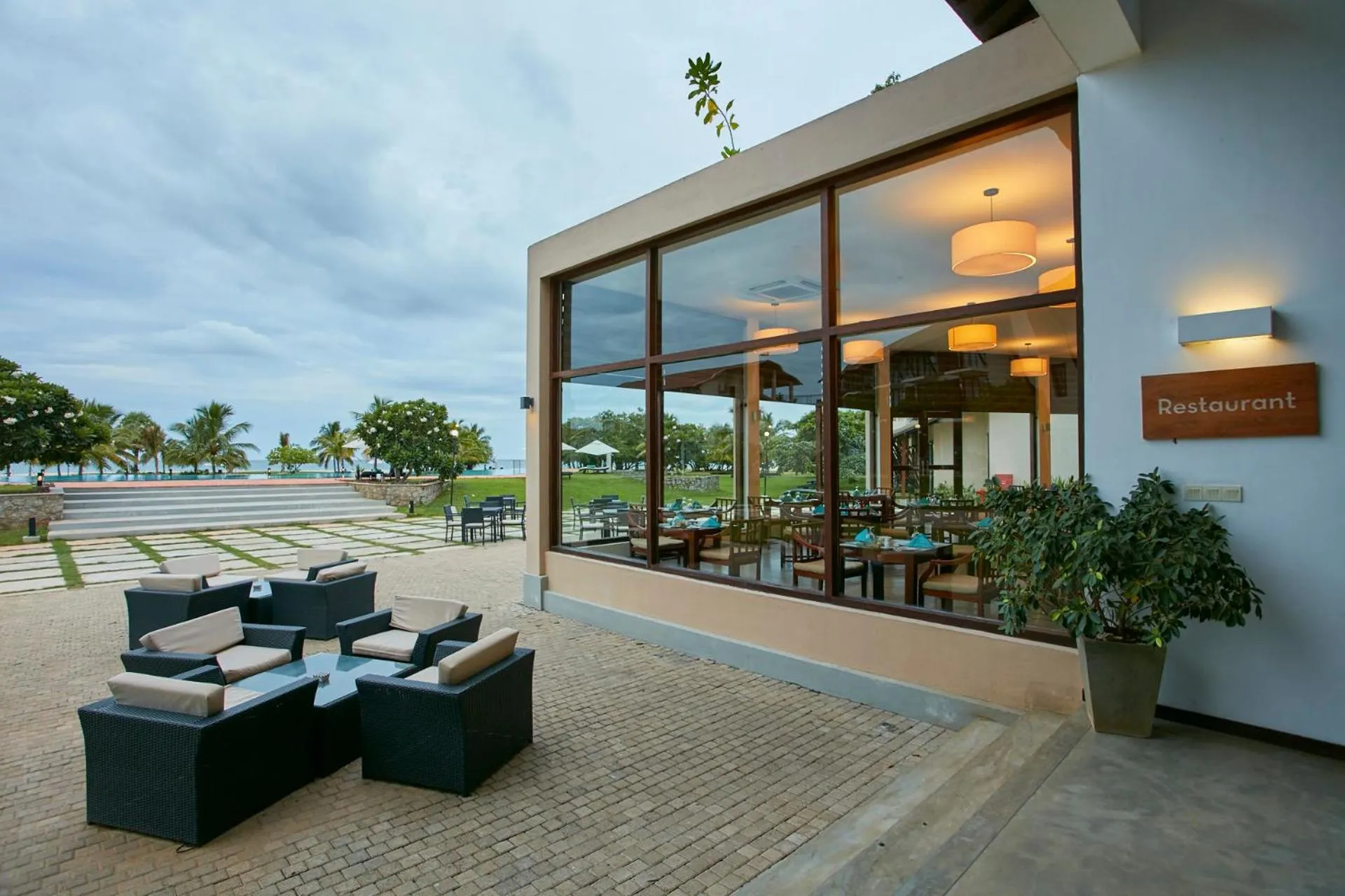 Restaurant/places to eat in The Calm Resort & Spa