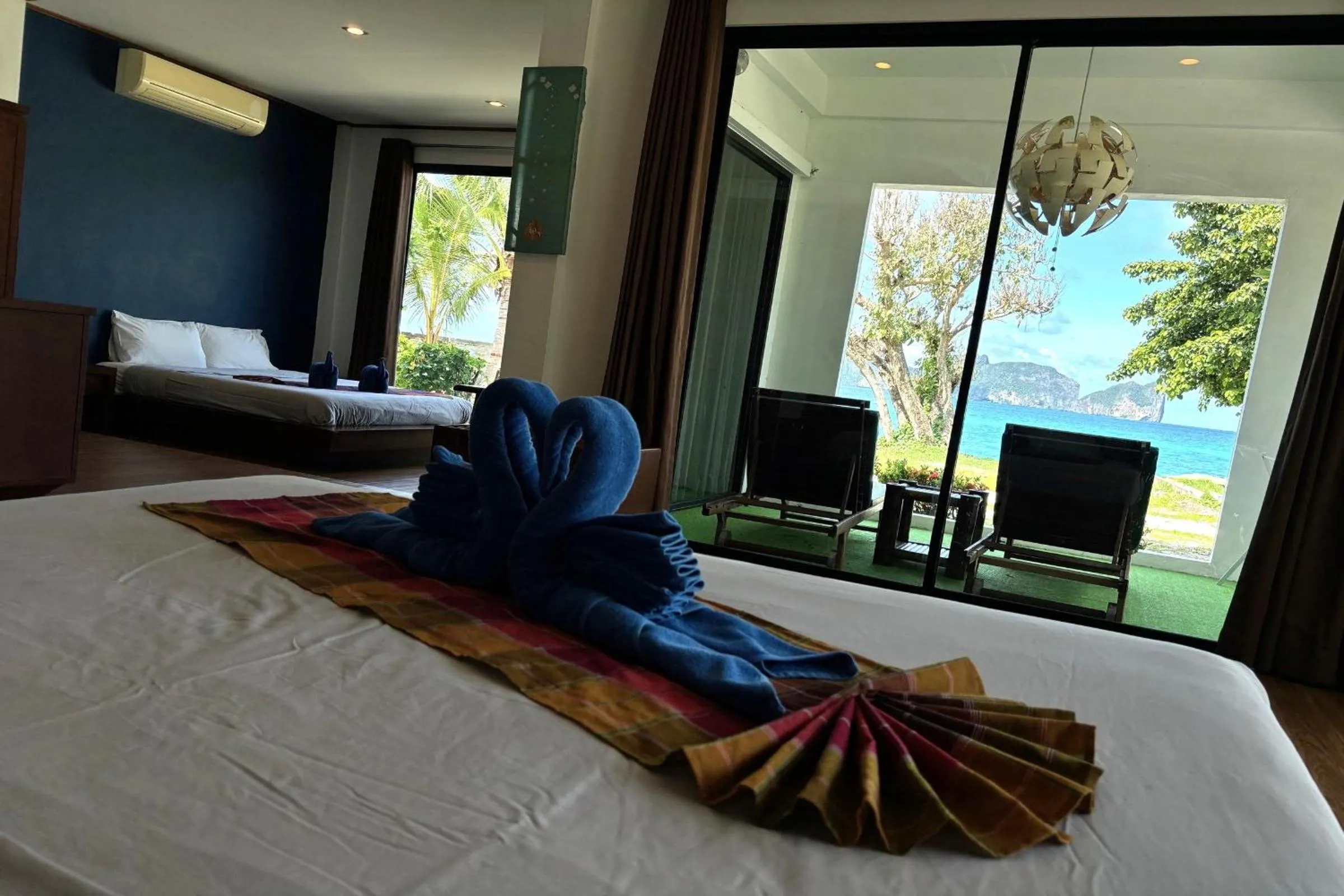 Bed in Paradise Resort Phi Phi