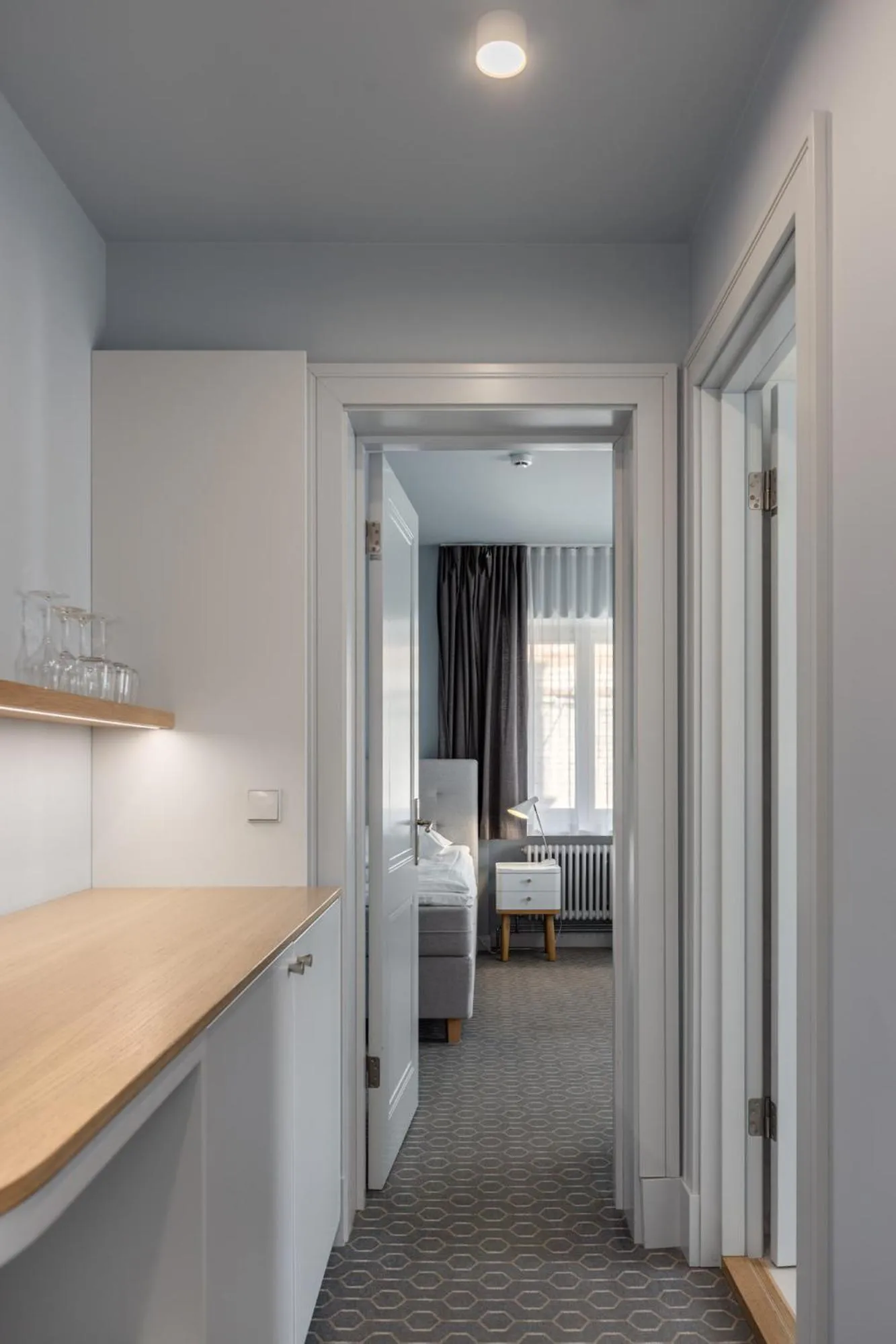 Kitchen or kitchenette, Bed in Roze Park Rooms