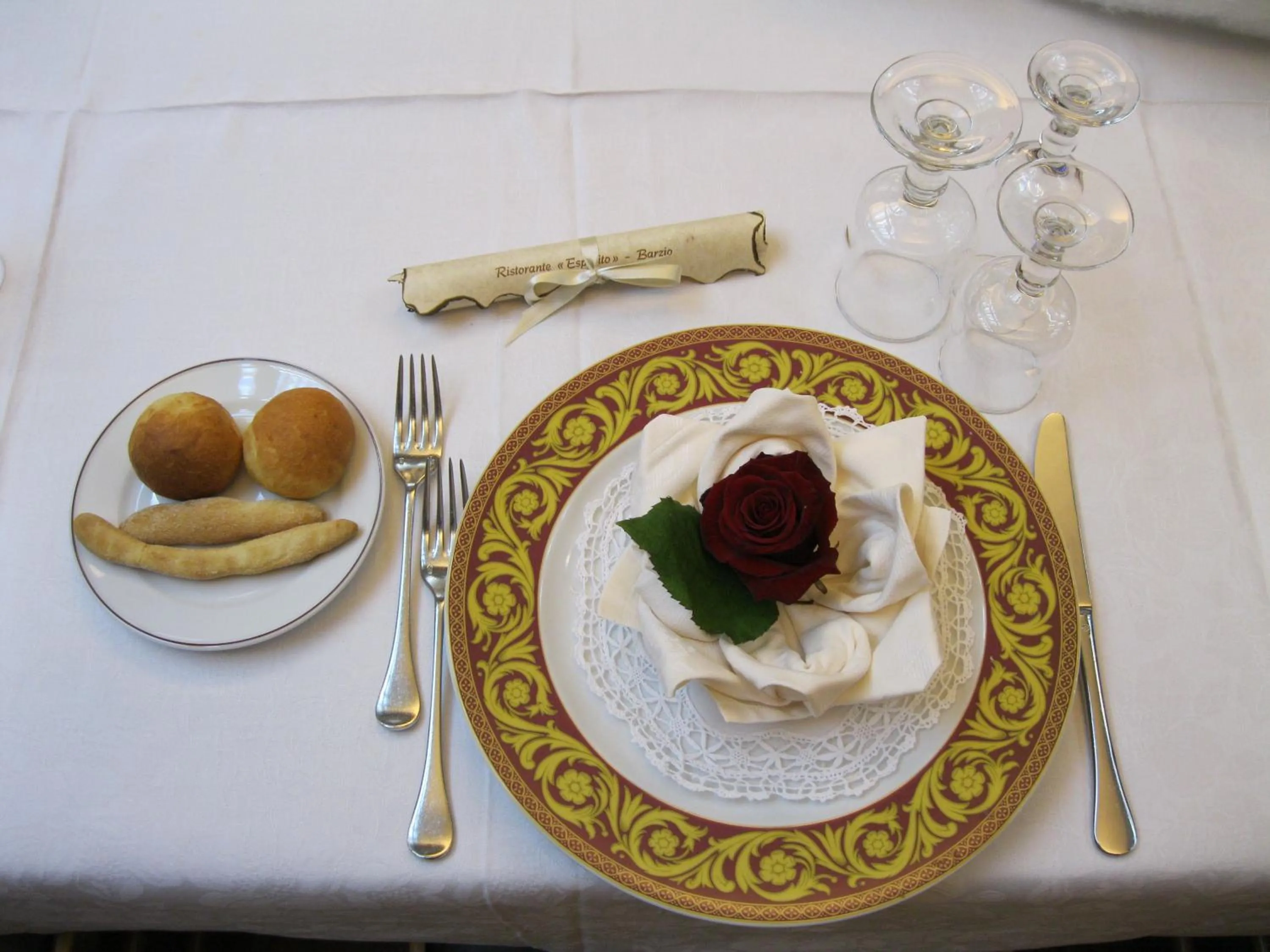 Decorative detail in Albergo Esposito