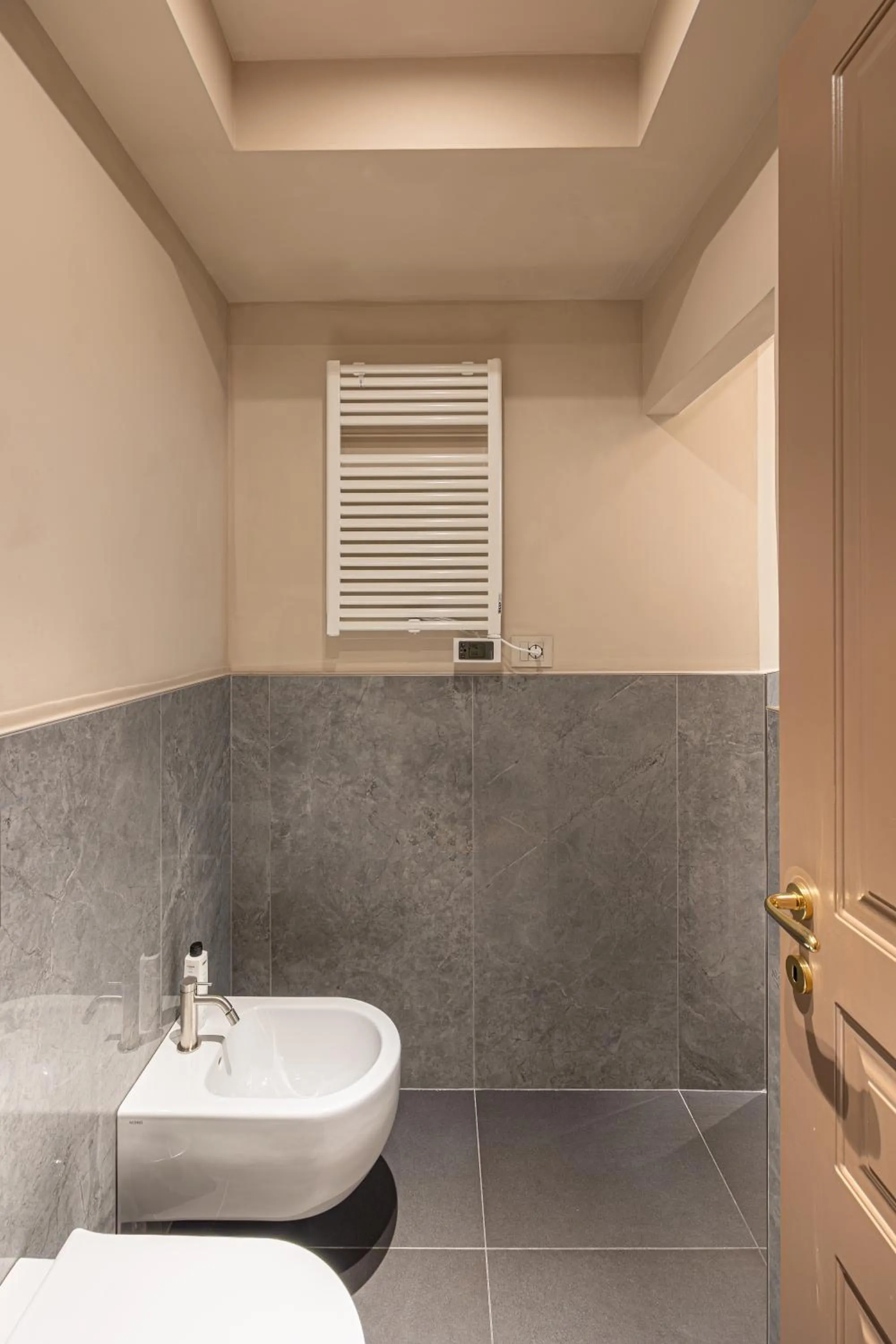 Toilet in Maggio Living