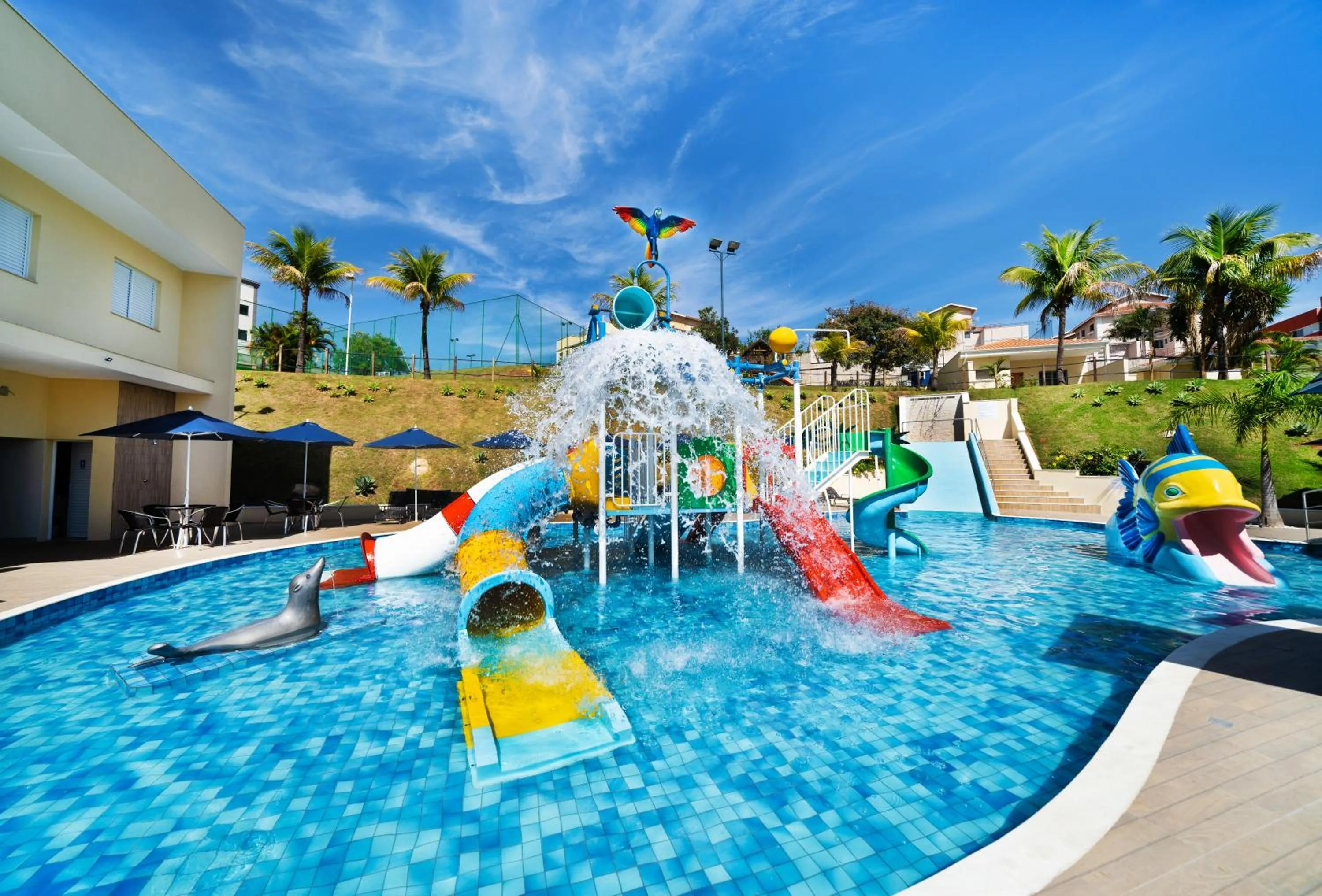 Swimming pool in Vinhedo Plaza Hotel