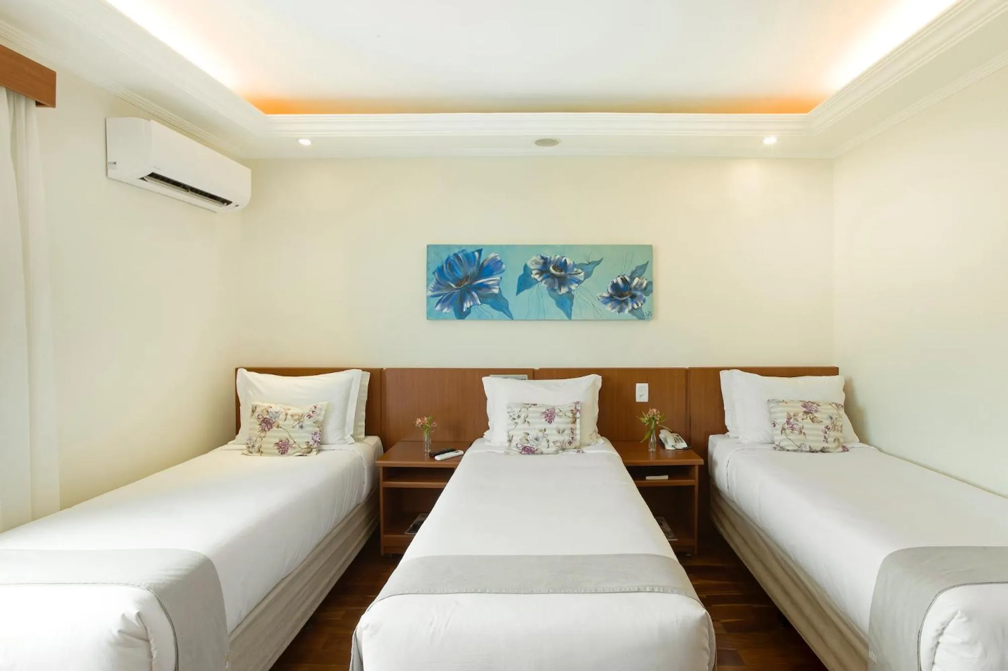 Photo of the whole room, Bed in Vinhedo Plaza Hotel