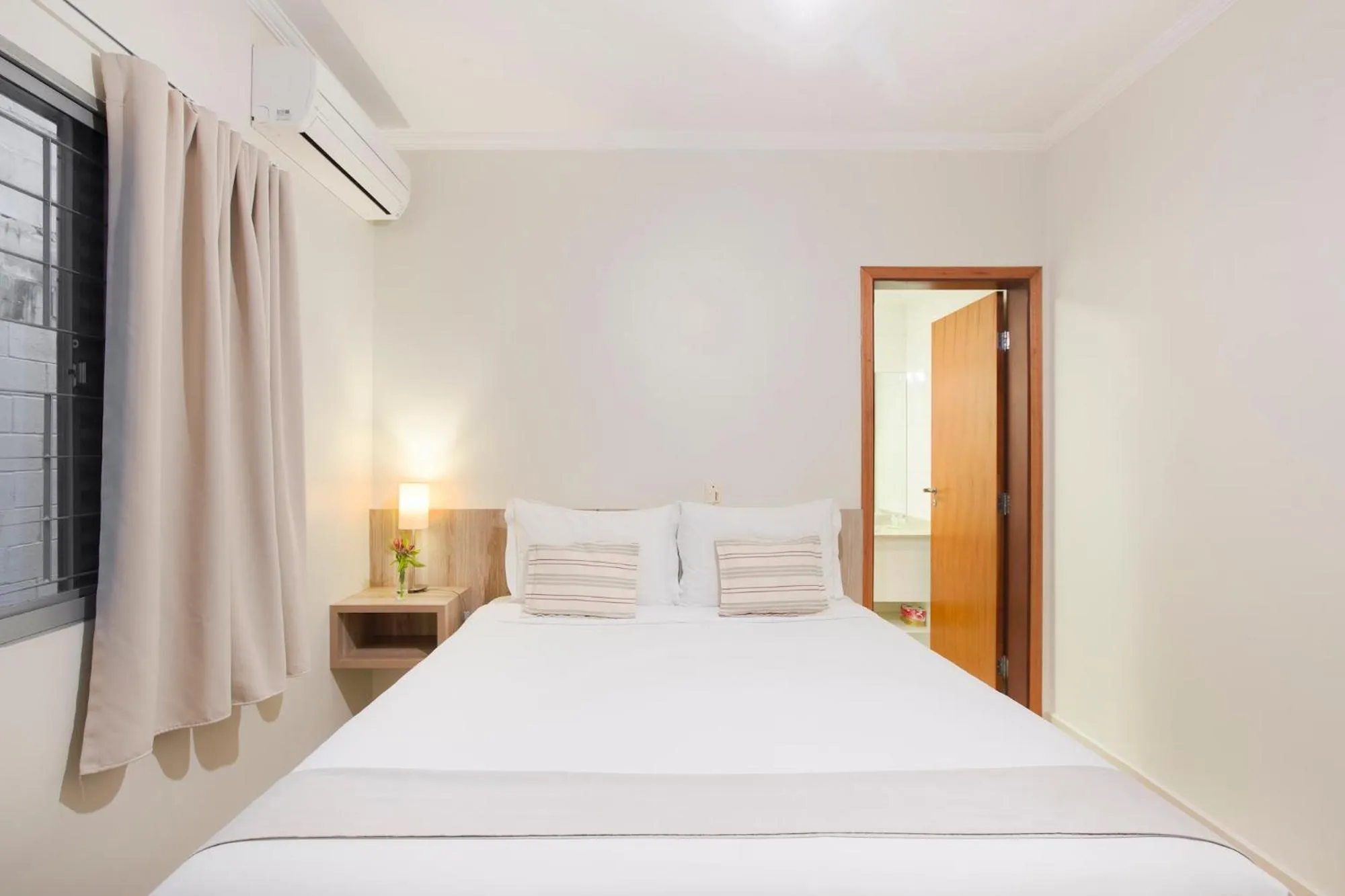 Photo of the whole room, Bed in Vinhedo Plaza Hotel