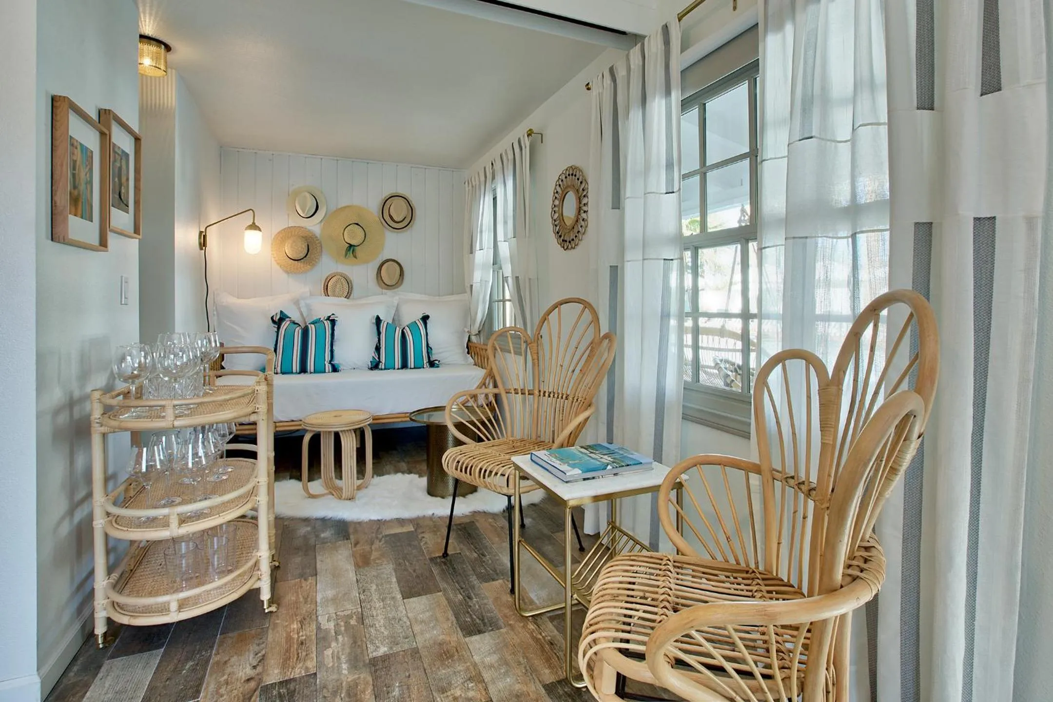 Living room in Dive Palm Springs