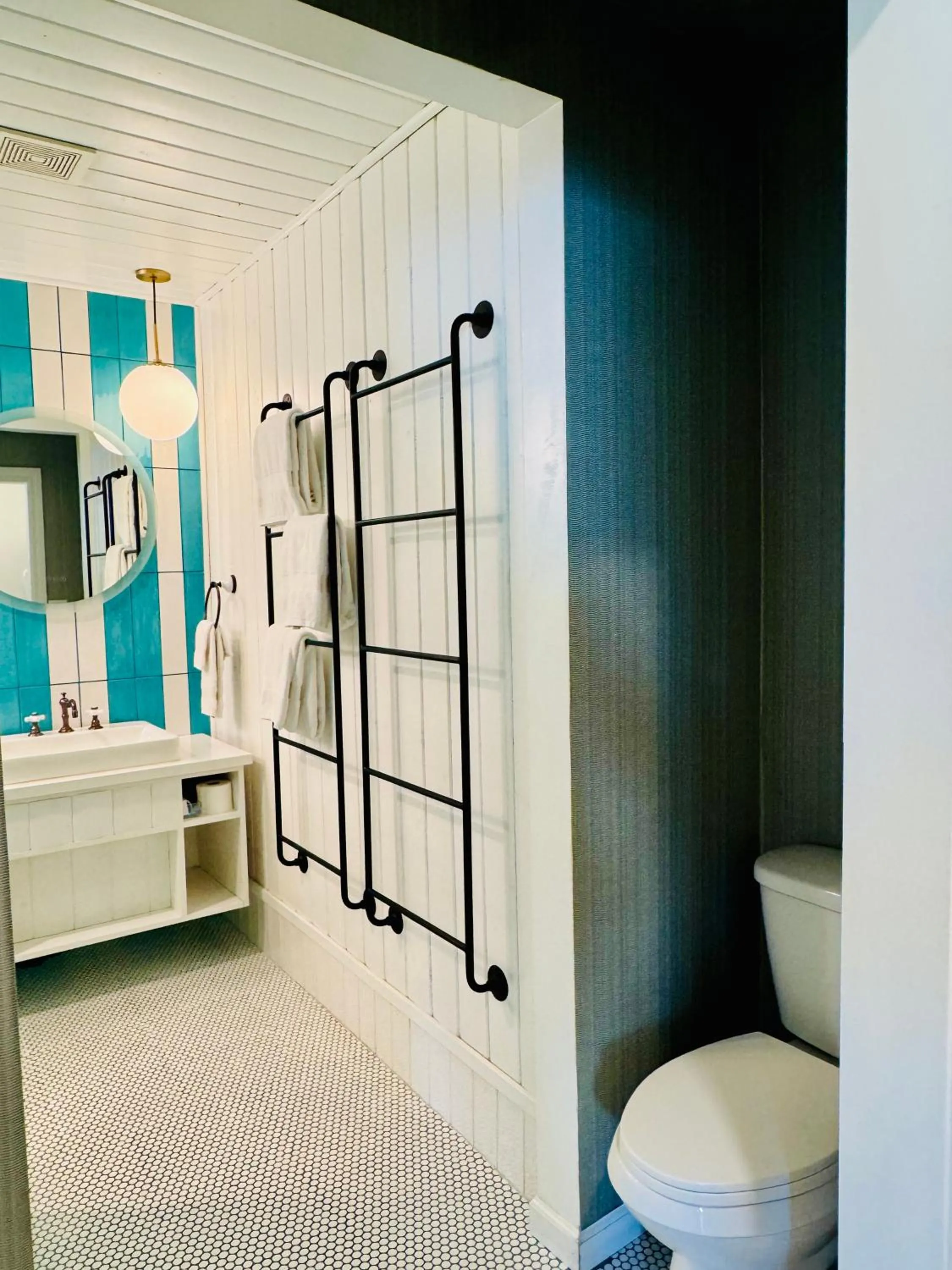 Bathroom in Dive Palm Springs