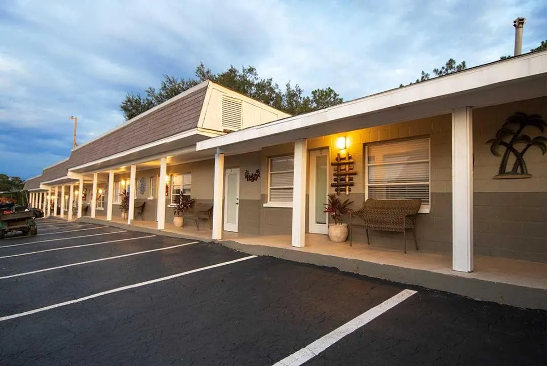 Property building in Liberty hill Executive Inn
