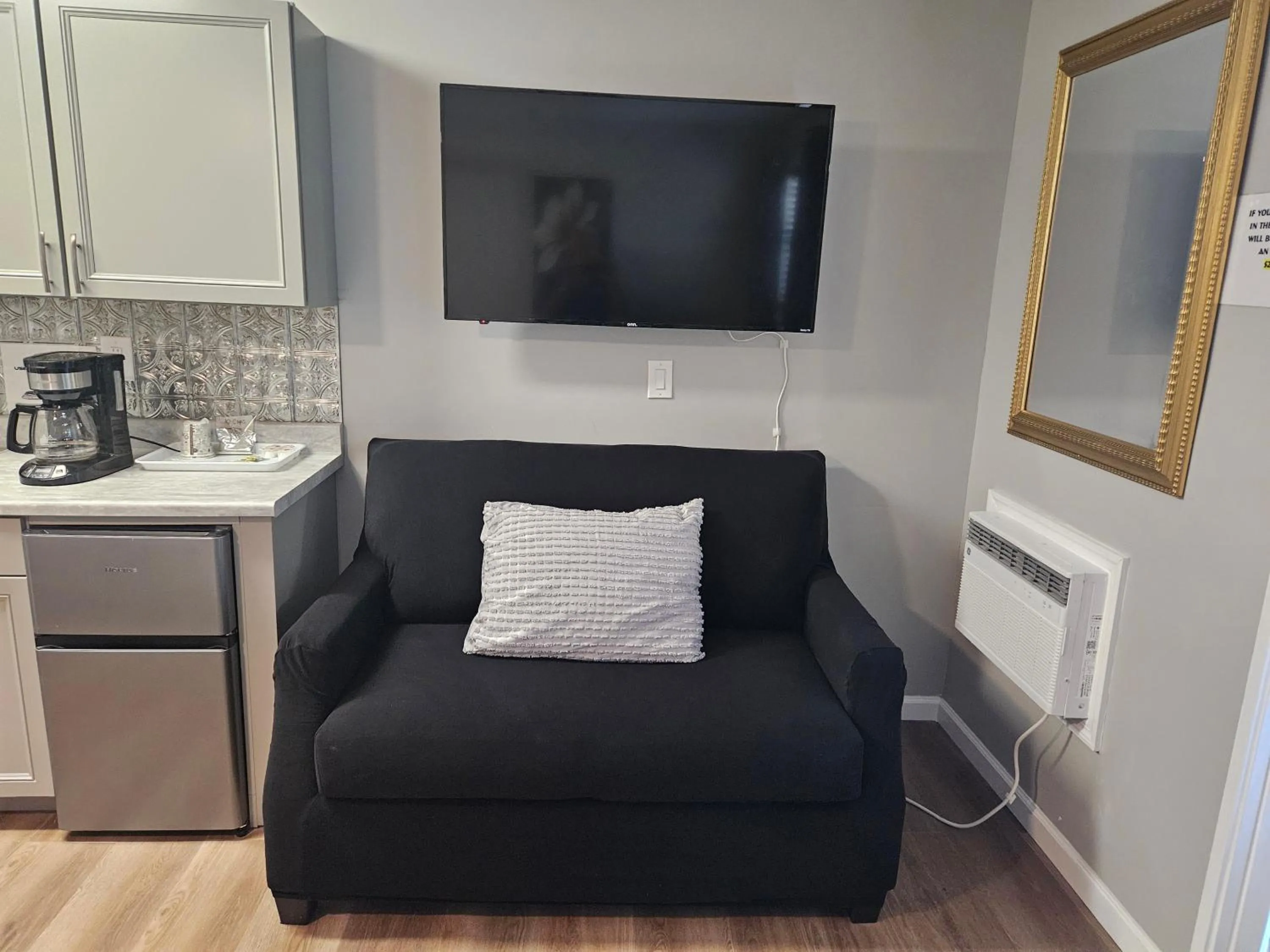 Liberty hill Executive Inn