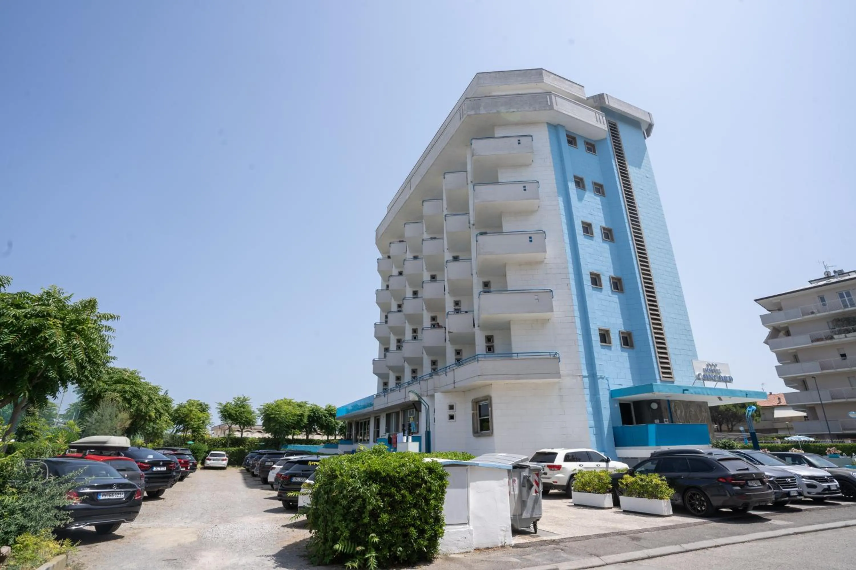 Parking in Hotel Concord