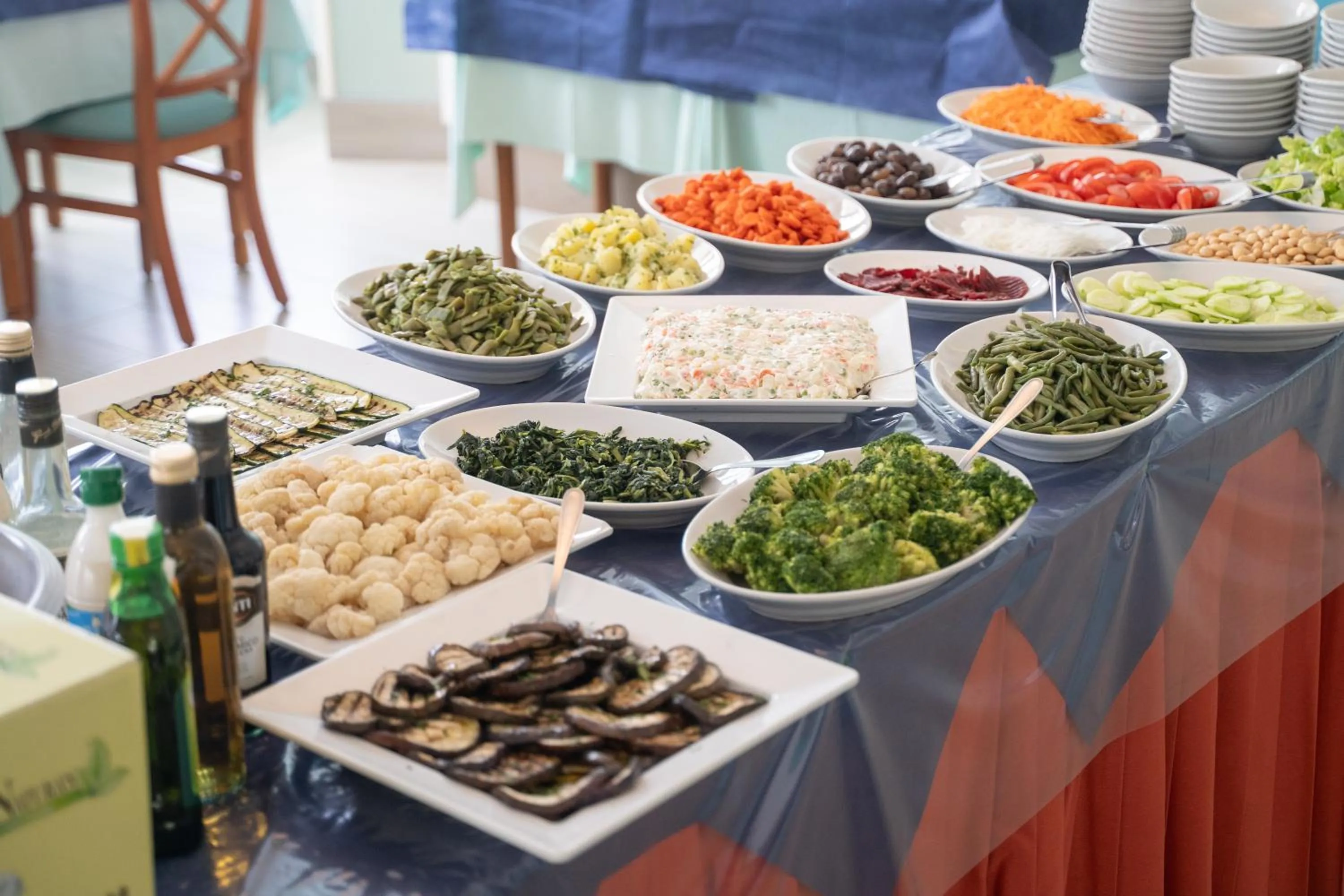 Restaurant/places to eat in Hotel Concord