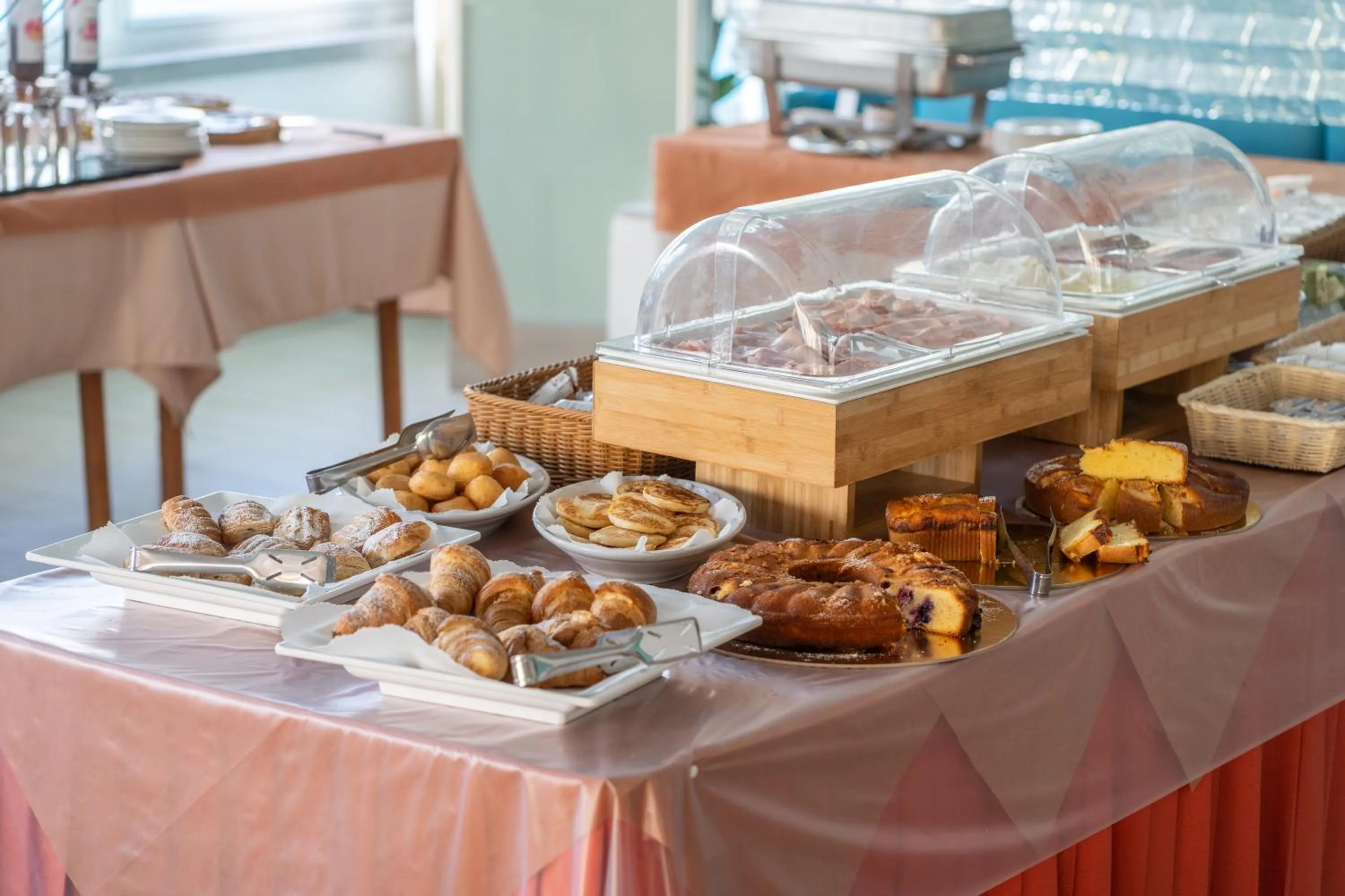 Breakfast in Hotel Concord