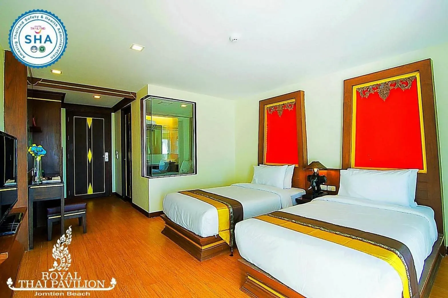 Bedroom, Bed in Royal Heritage Pavilion, Jomtien