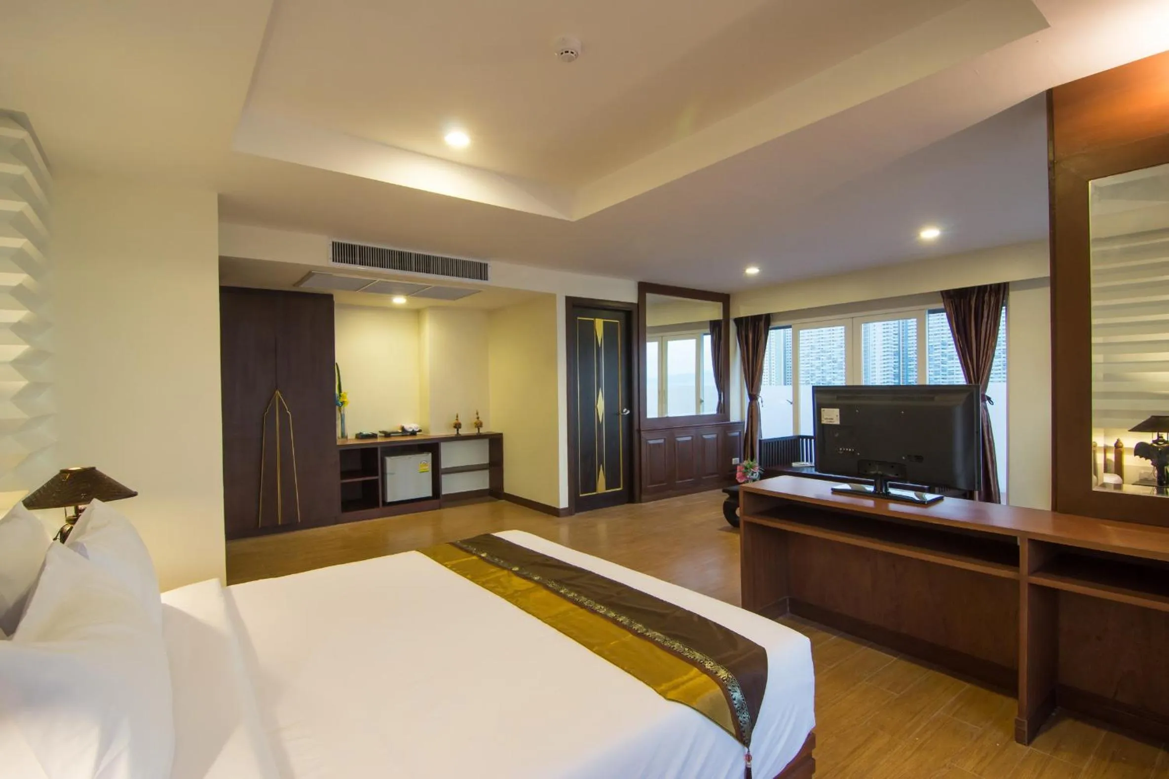 Bedroom, Bed in Royal Heritage Pavilion, Jomtien