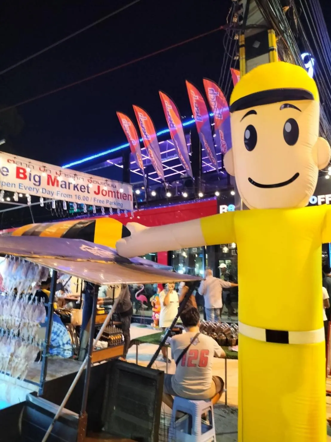 Night in Royal Heritage Pavilion, Jomtien