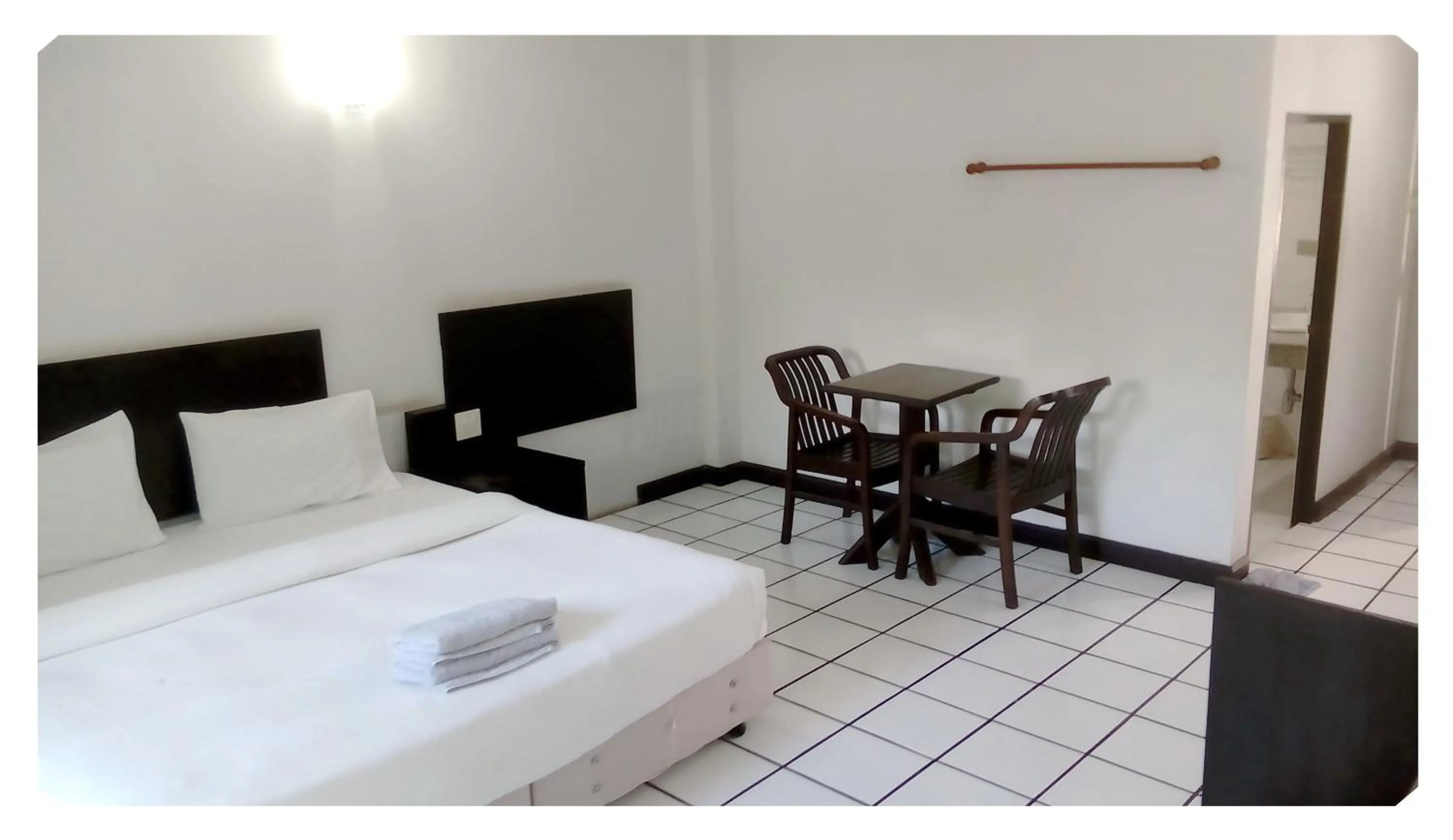 Bed in Thong Paeka Hotel