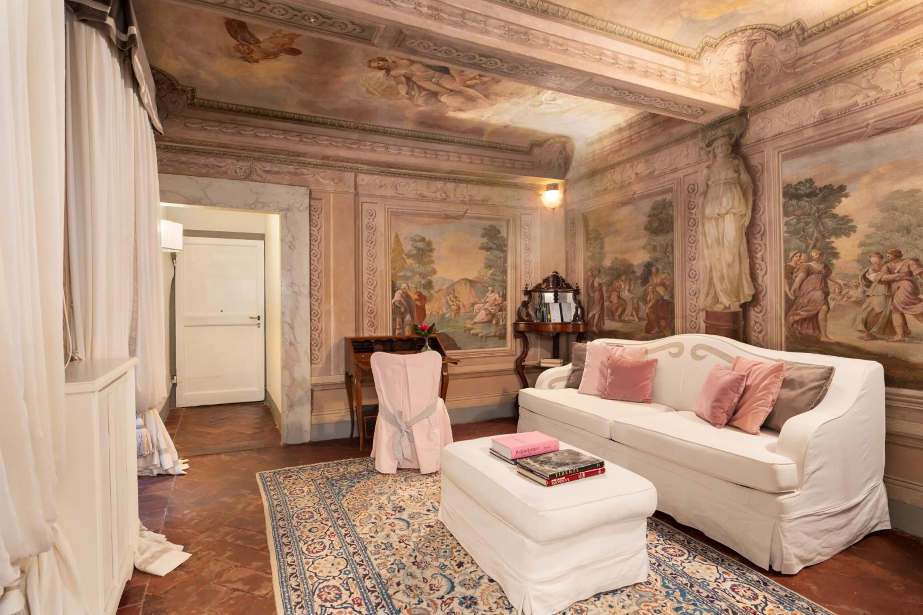 Piazza Pitti Palace - Residenza d'Epoca