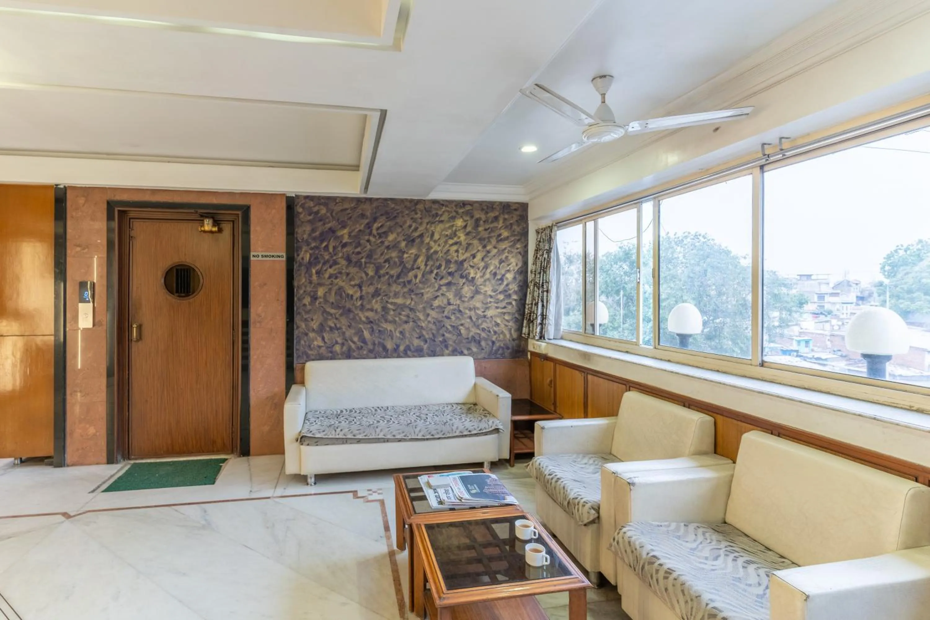 Lobby or reception in Hotel Sanmati