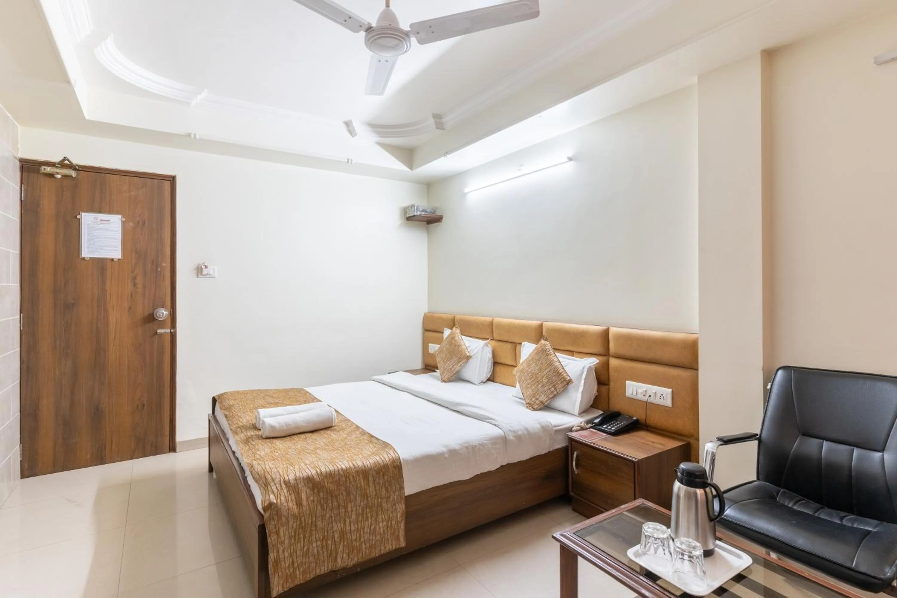 Photo of the whole room, Bed in Hotel Sanmati