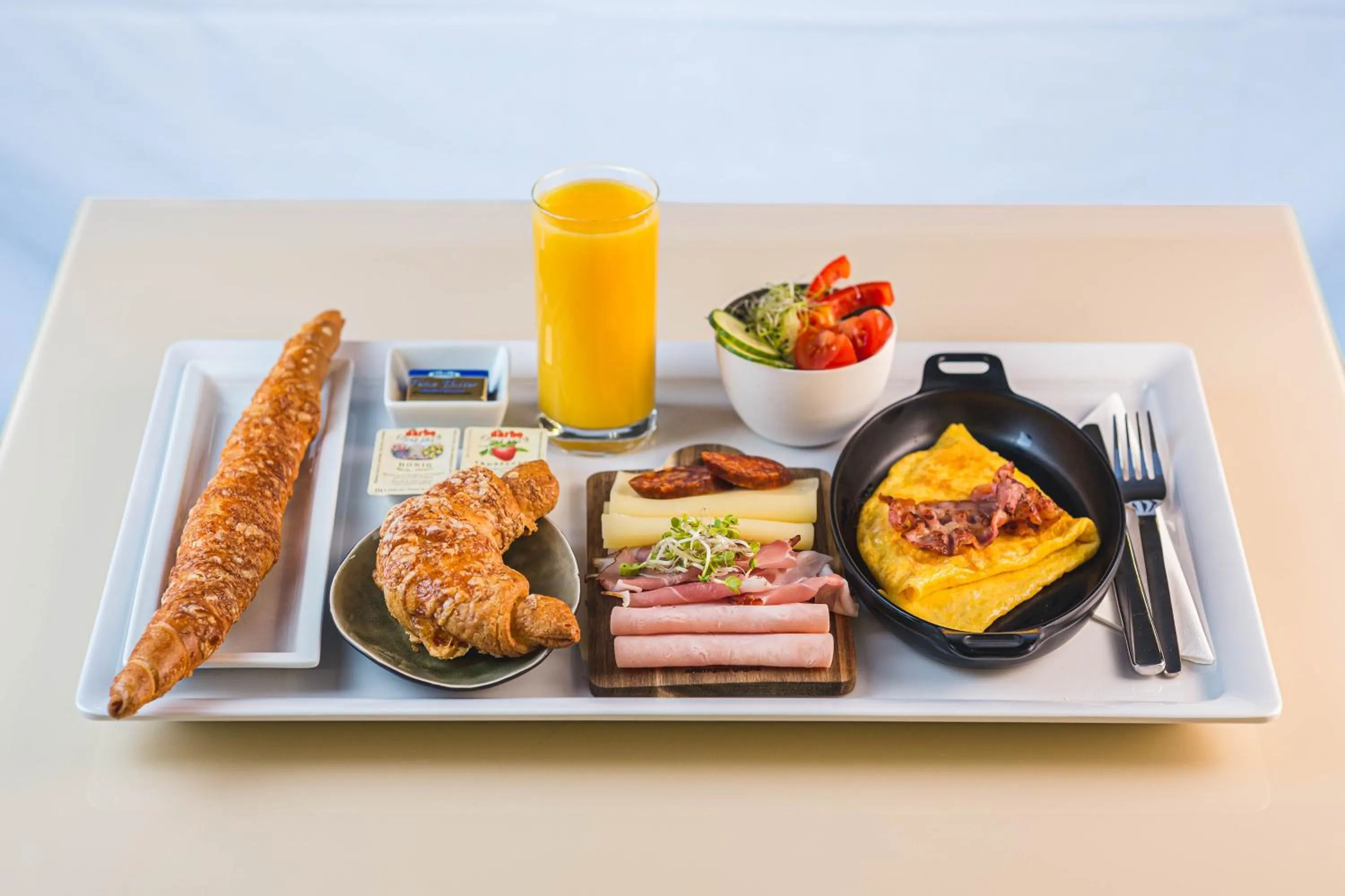 Breakfast in Hotel Zena Beauty & Shopping Center