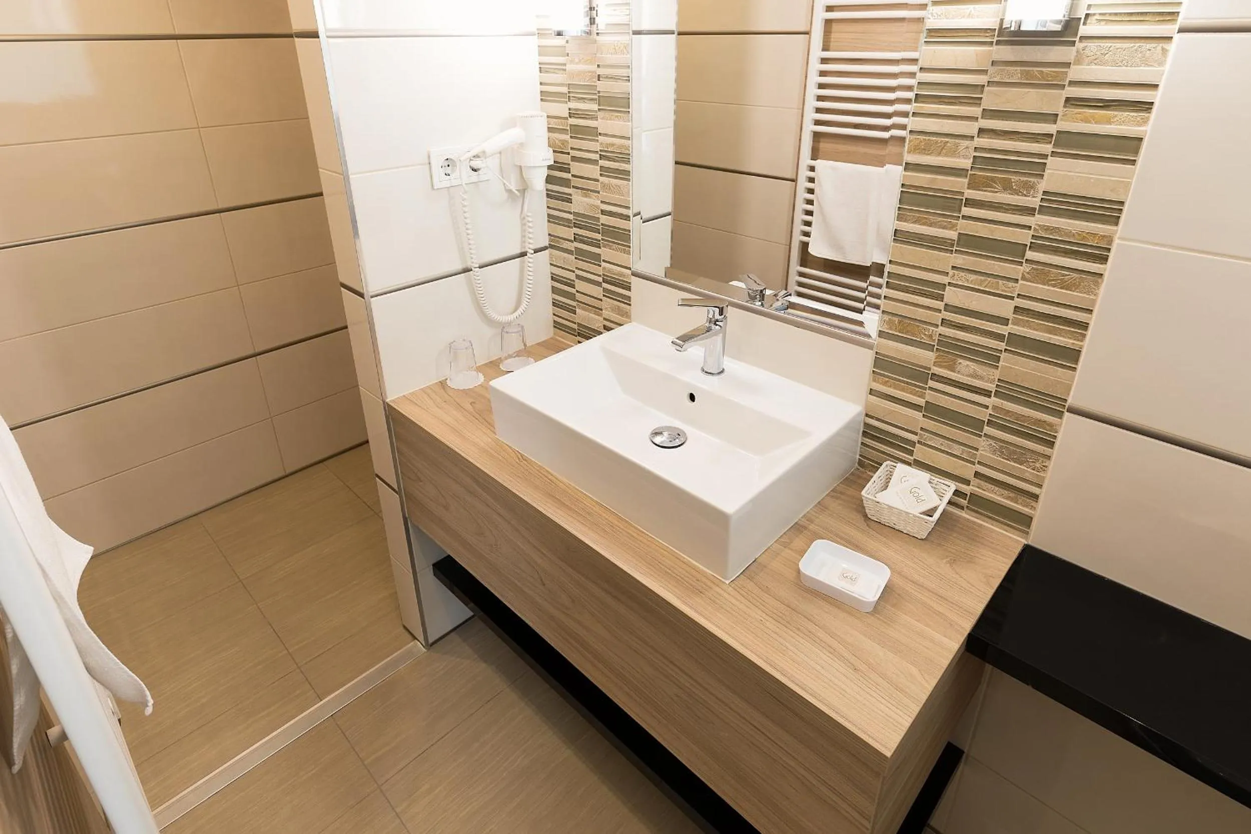 Photo of the whole room in Hotel Zena Beauty & Shopping Center