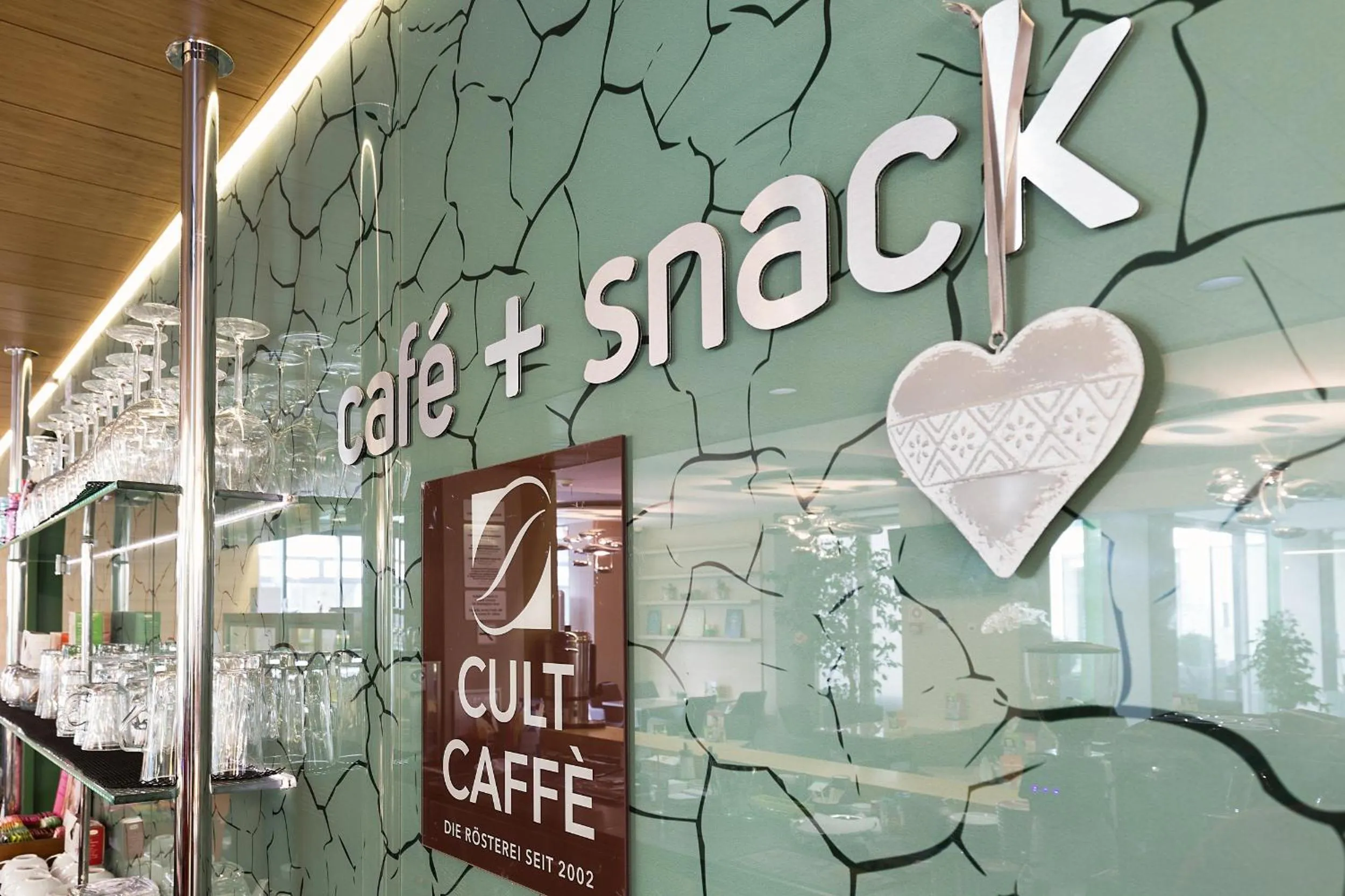 Lounge or bar in Hotel Zena Beauty & Shopping Center