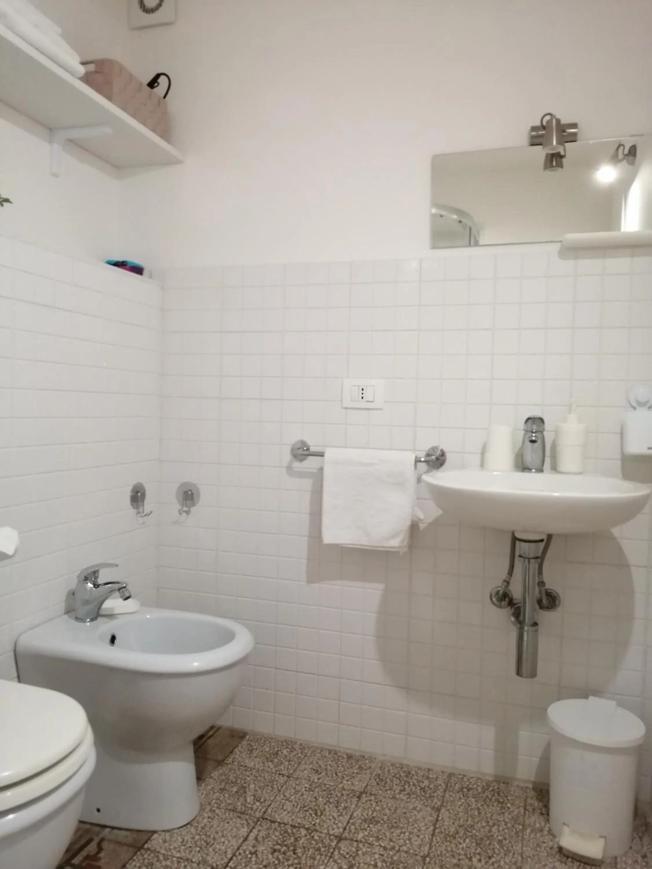 Bathroom in Elianthos B&B