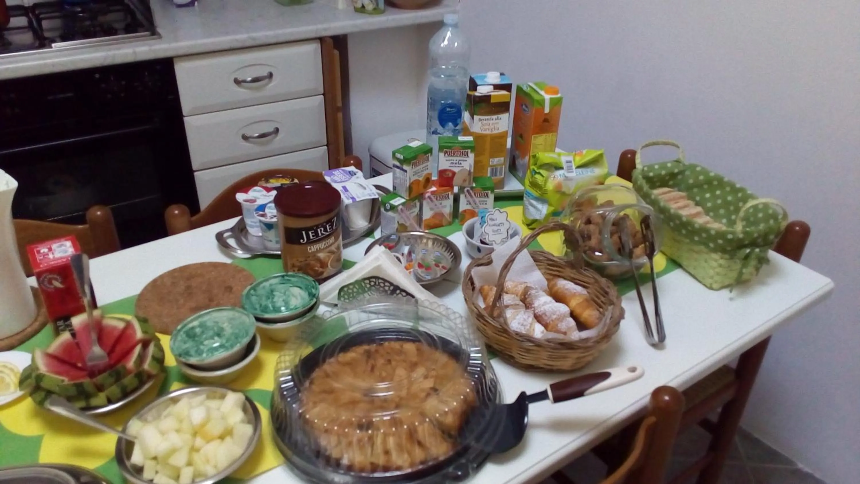 Buffet breakfast in Elianthos B&B