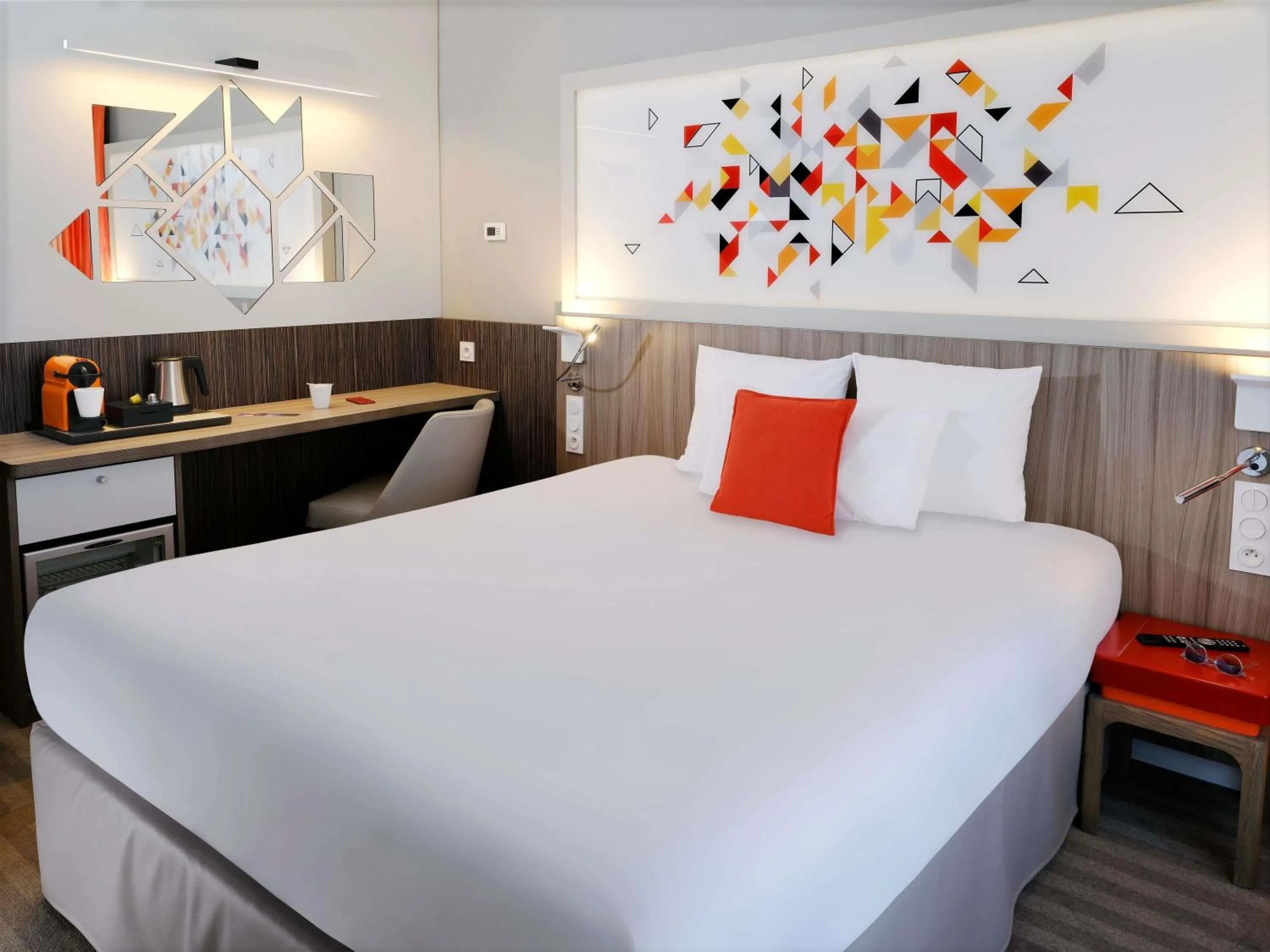 Bedroom, Bed in Mercure Toulouse Sud