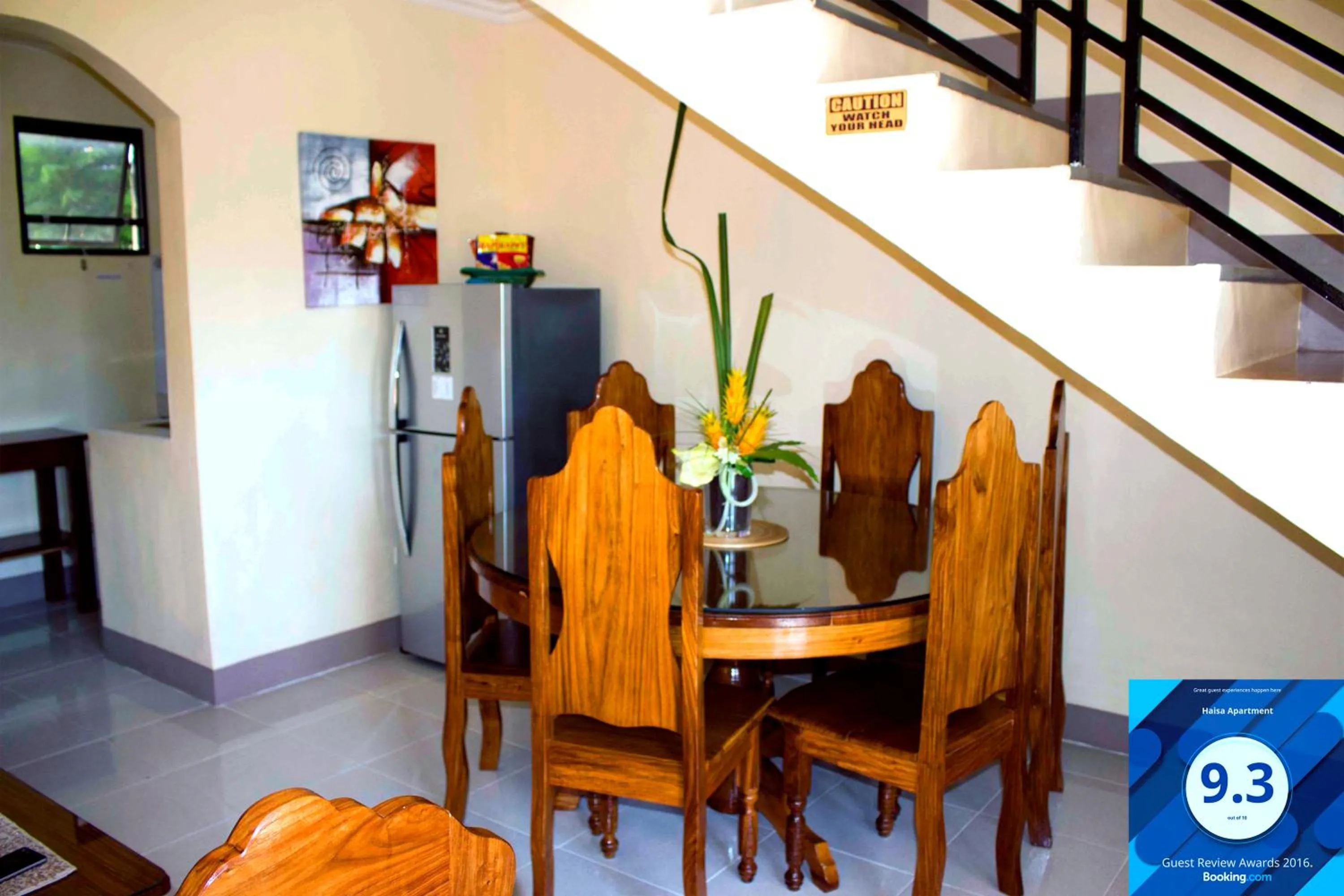 Dining area in Haisa Apartment