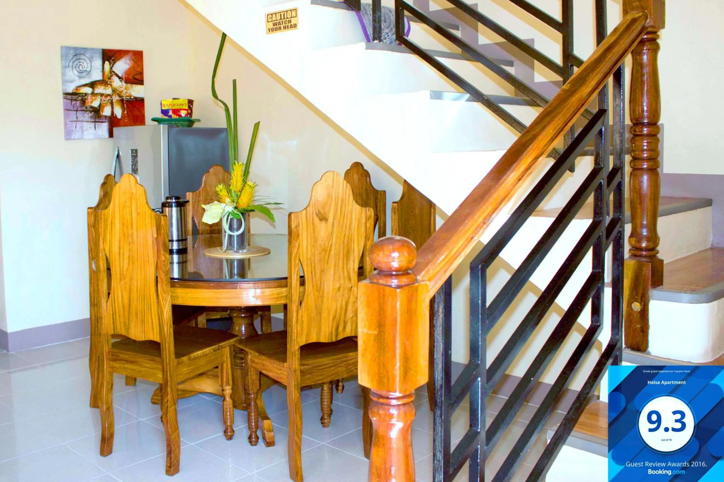 Dining area in Haisa Apartment