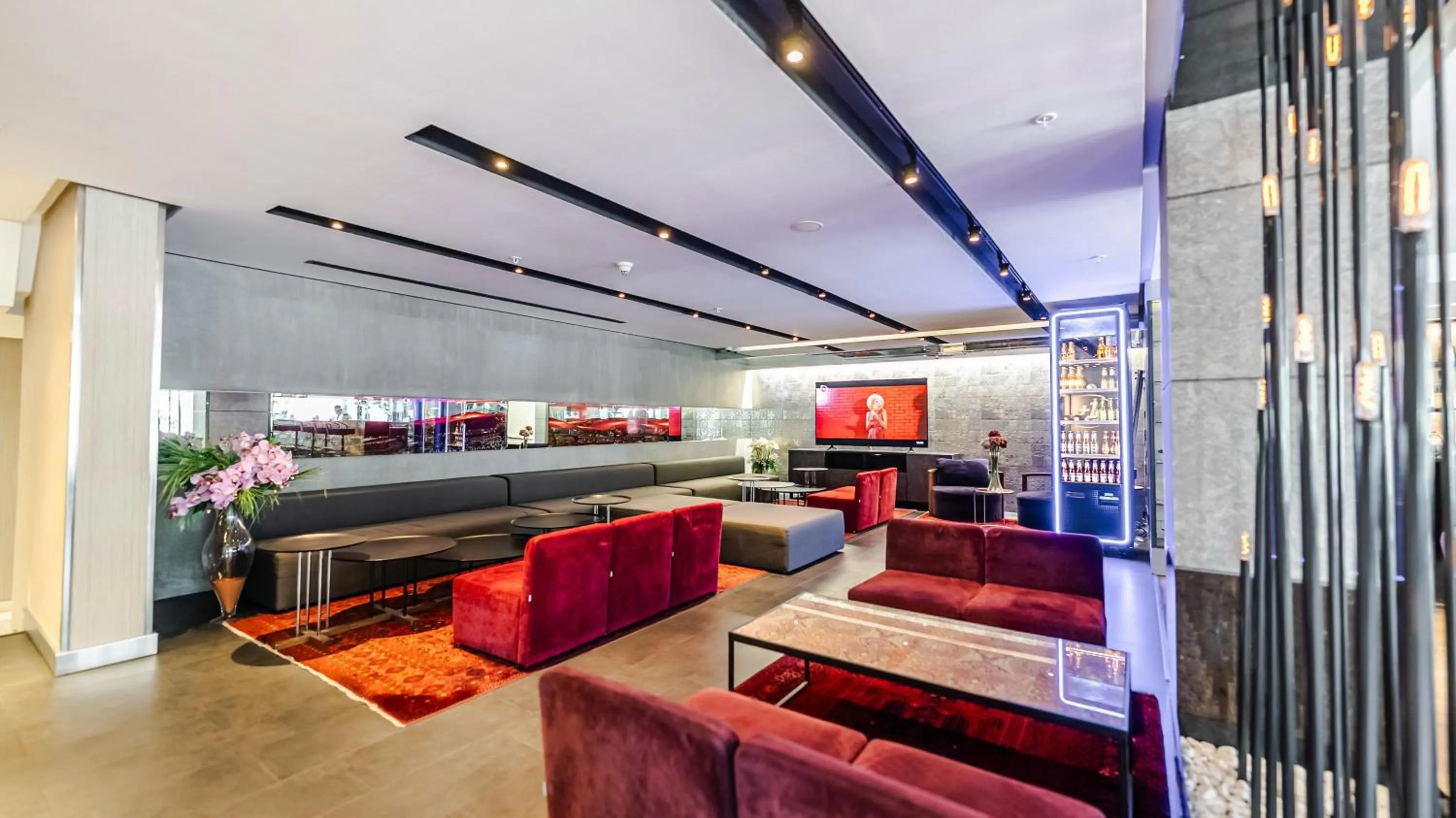 Lobby or reception in Kent Hotel