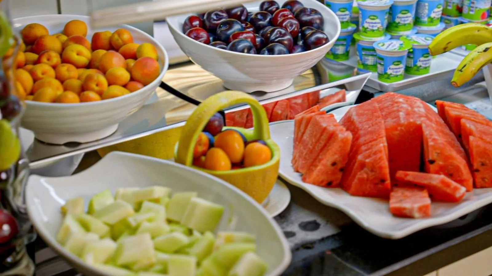 Food and drinks in Kent Hotel