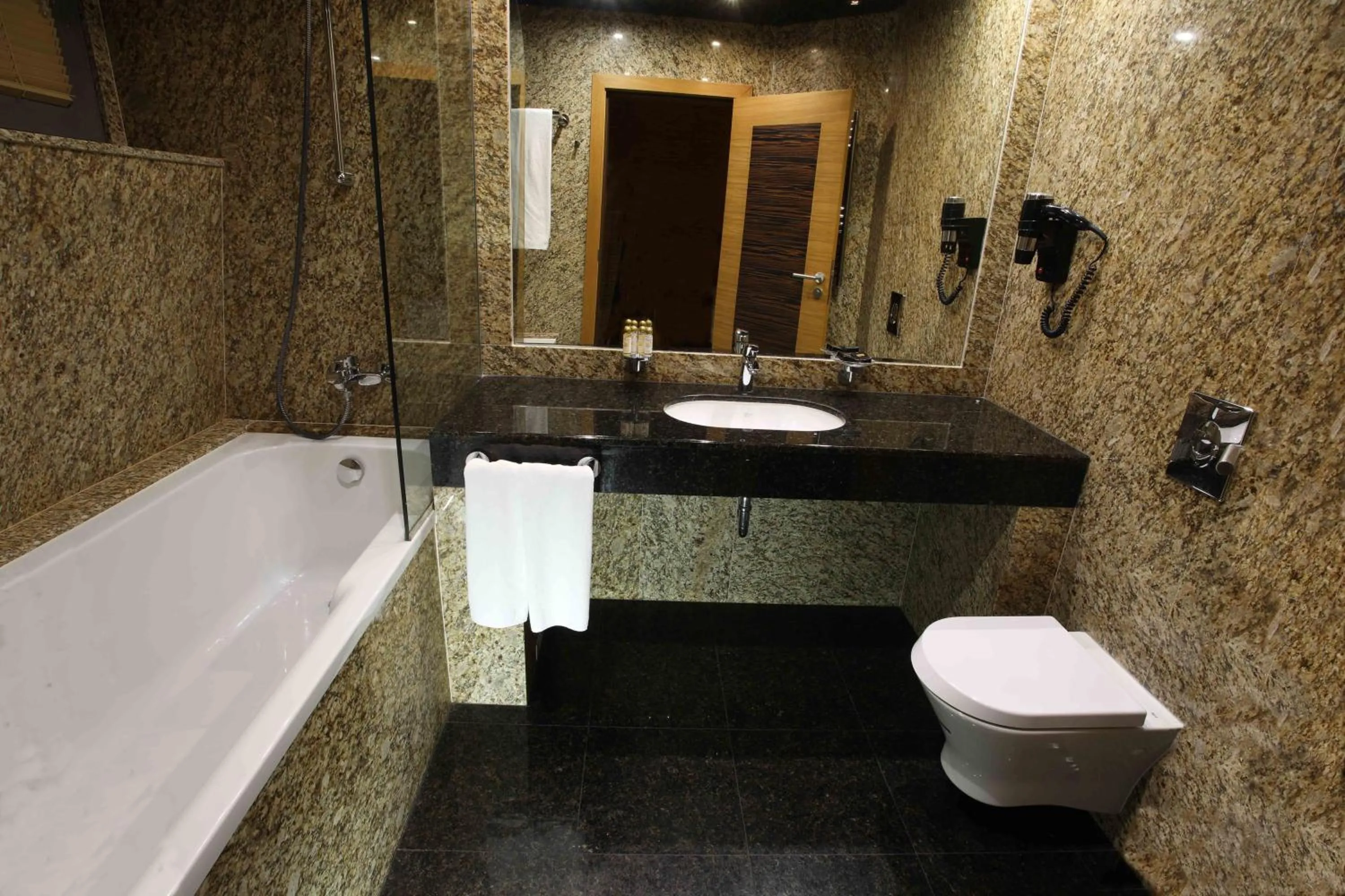 Bathroom in Art Complex Anel