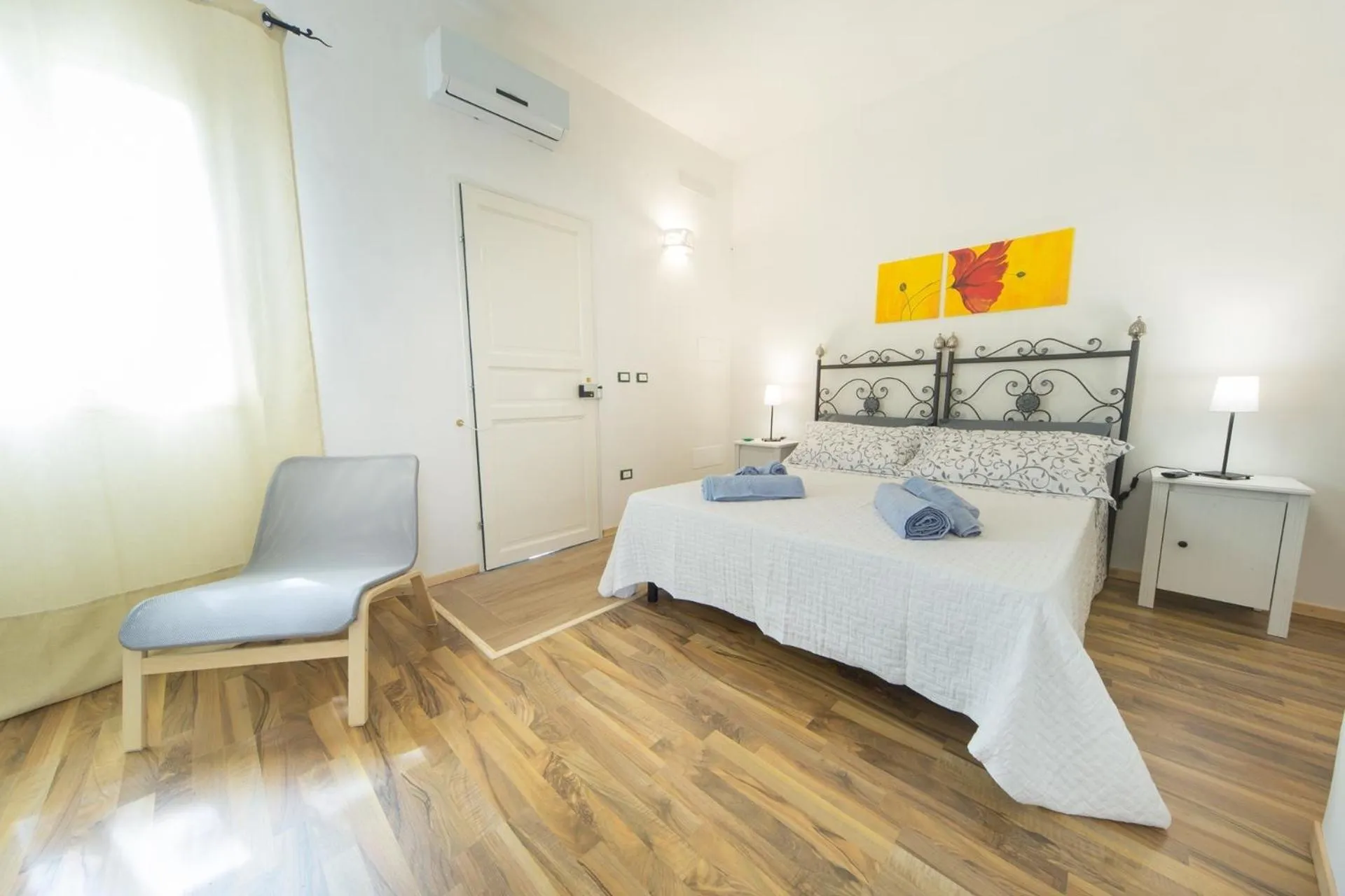 Photo of the whole room, Bed in Giardino Nascosto