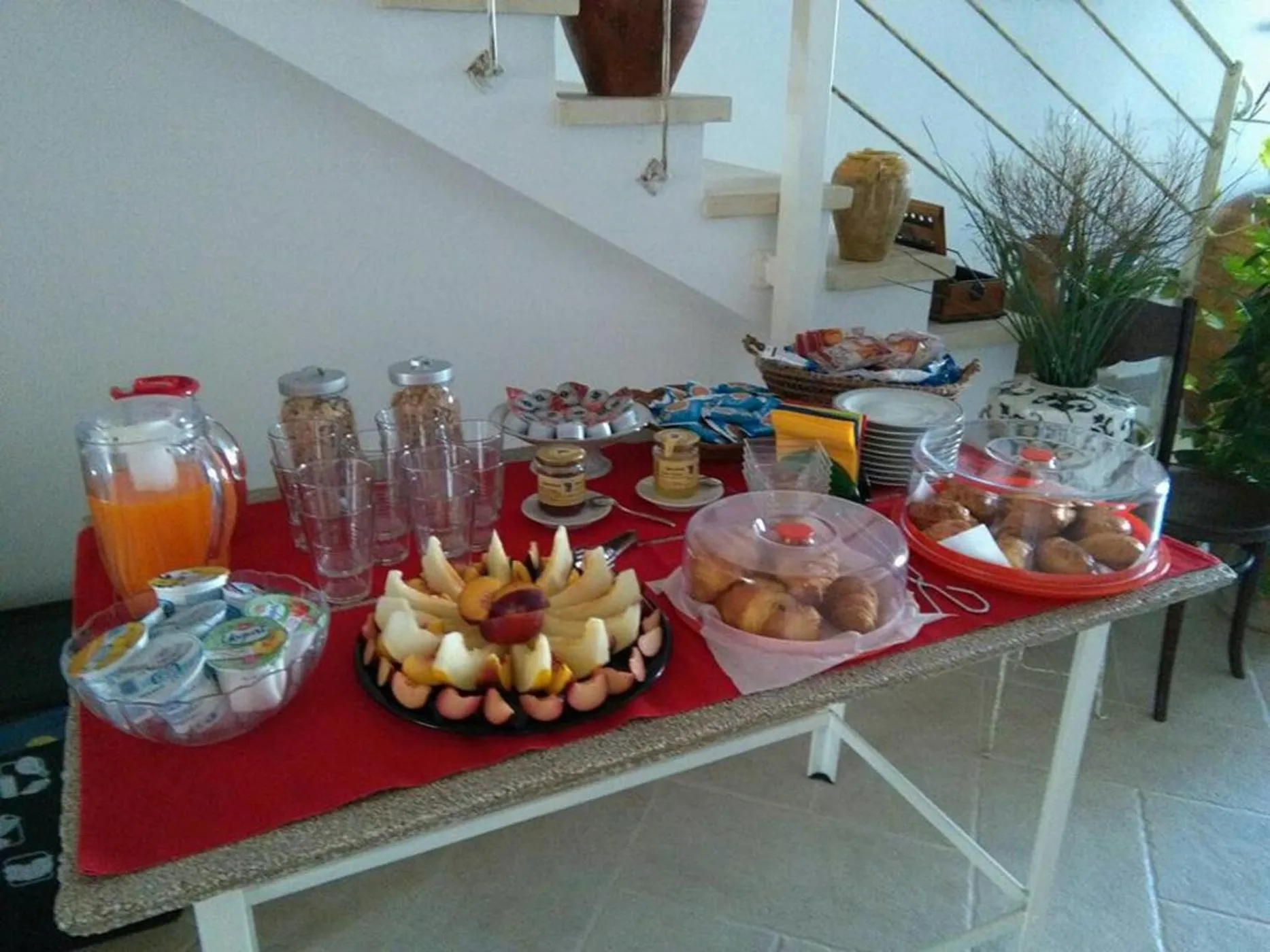 Italian breakfast in Giardino Nascosto