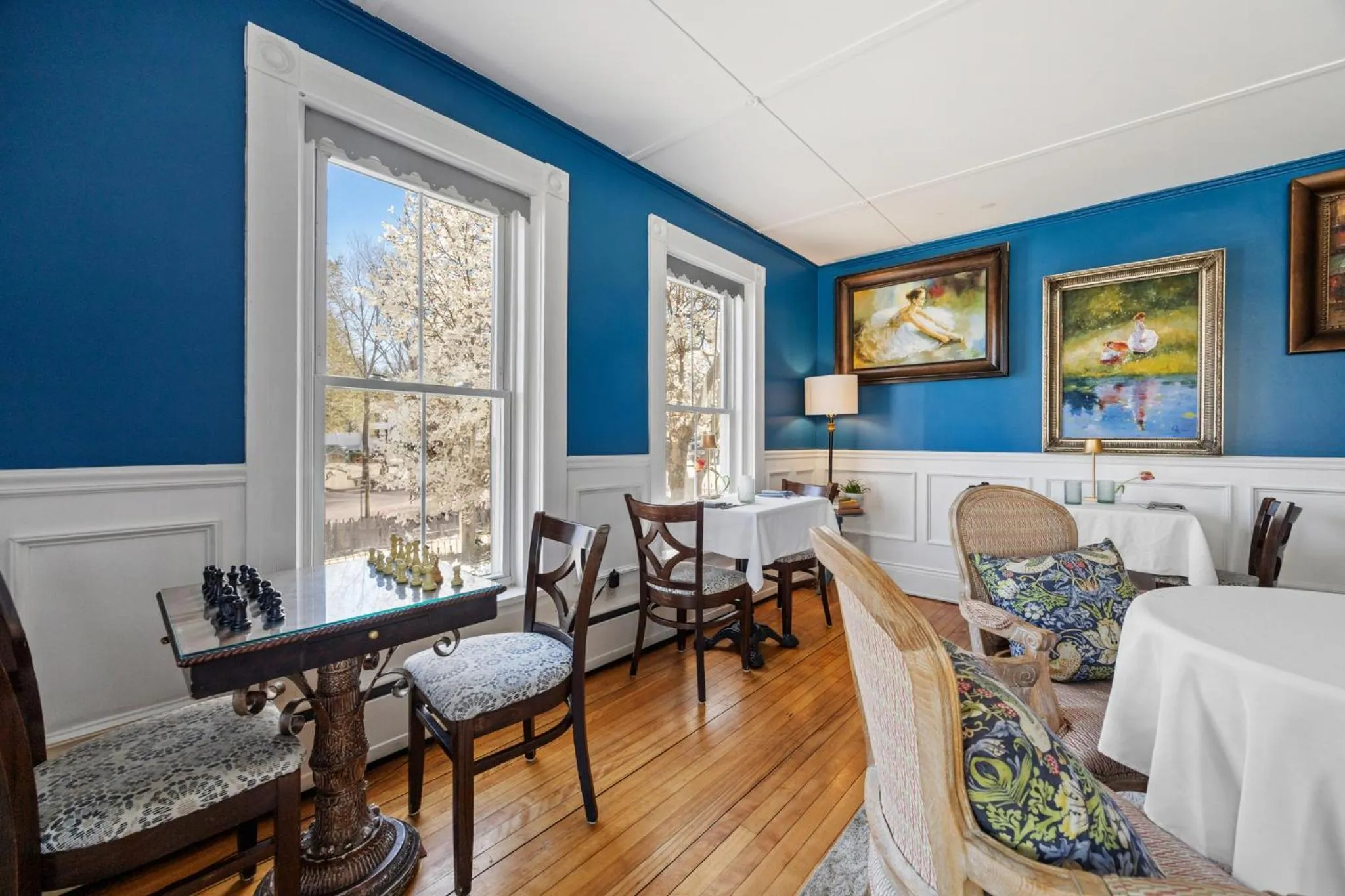 Living room in Hartstone Inn