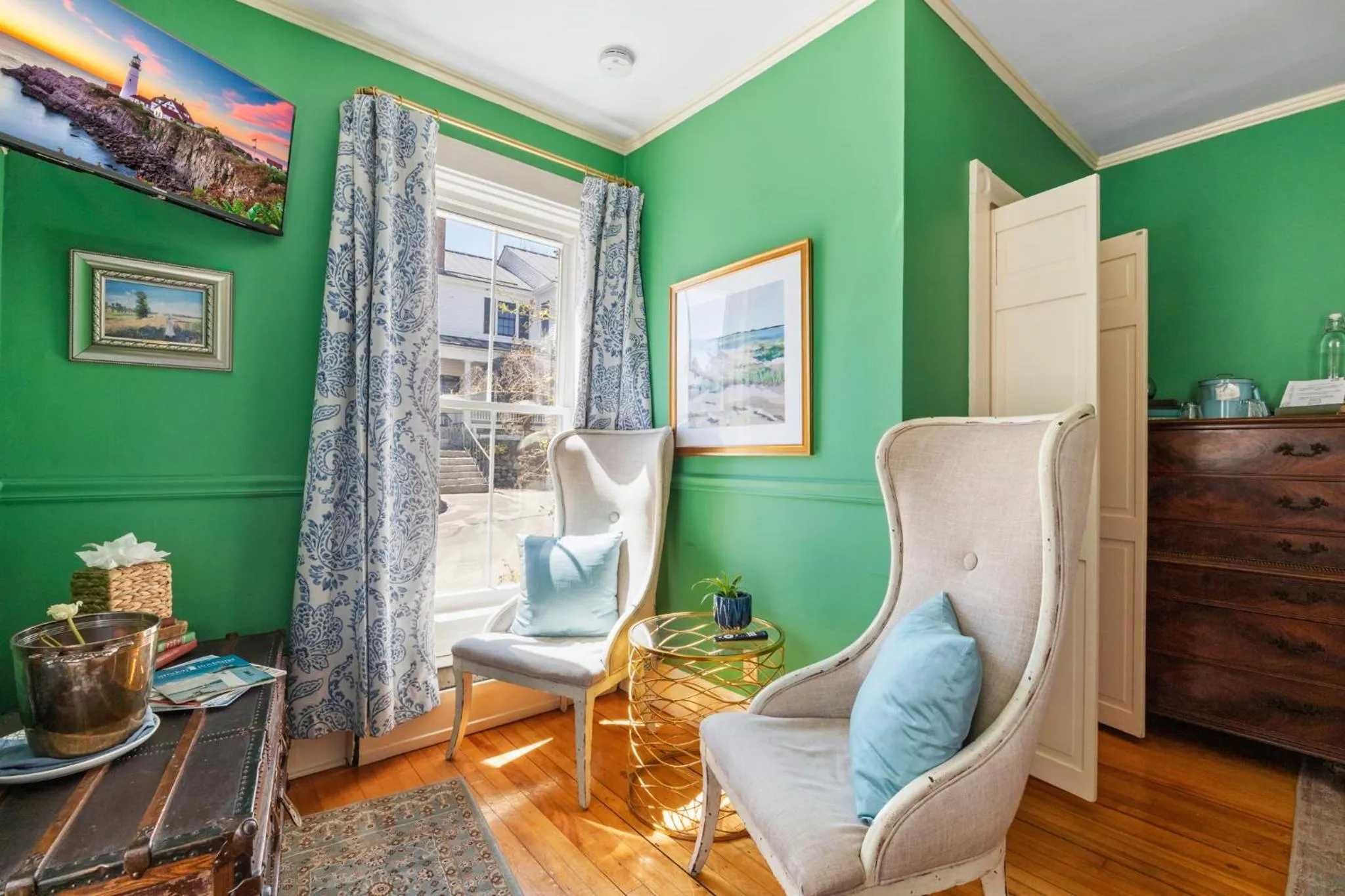 Living room in Hartstone Inn