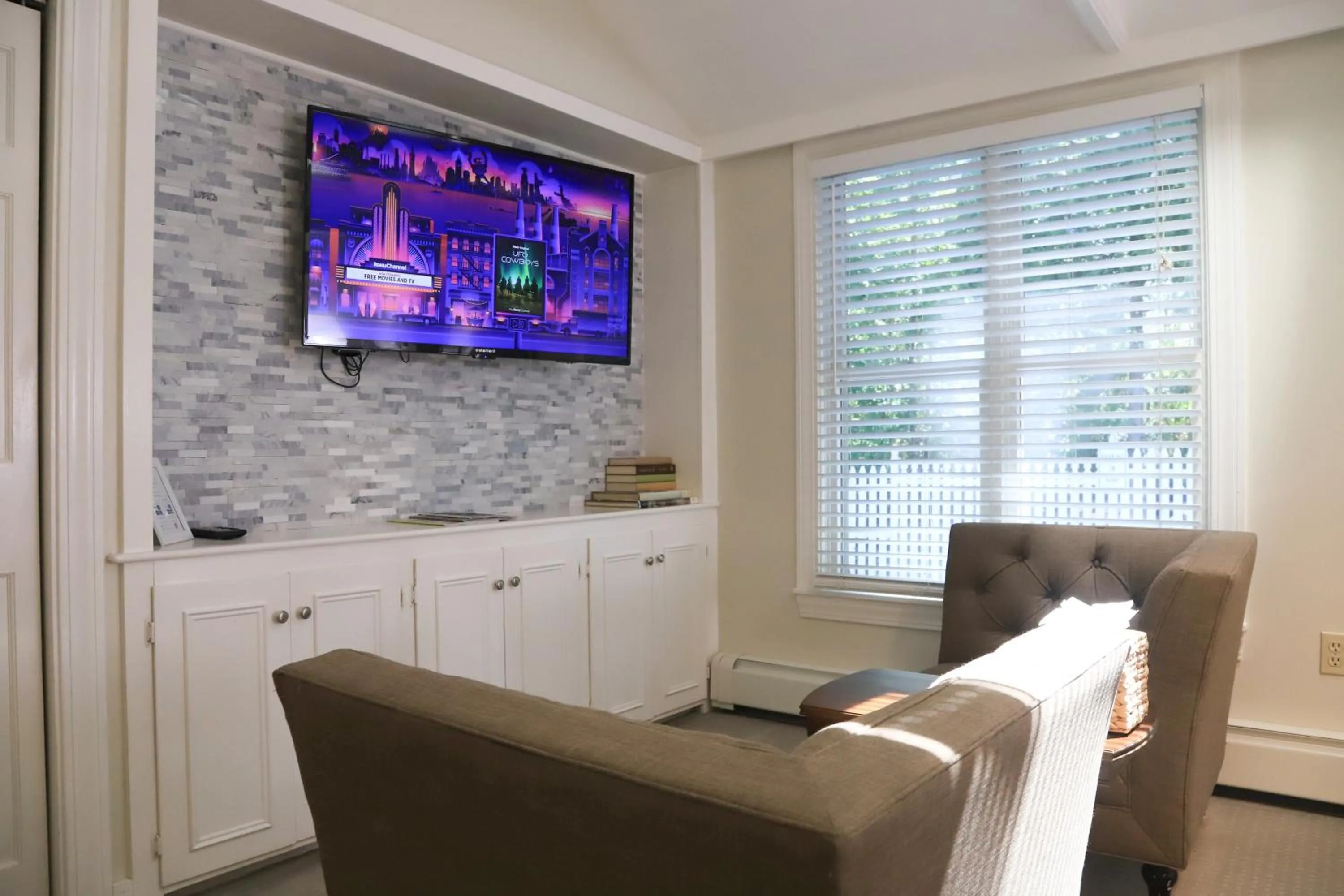 TV and multimedia in Hartstone Inn