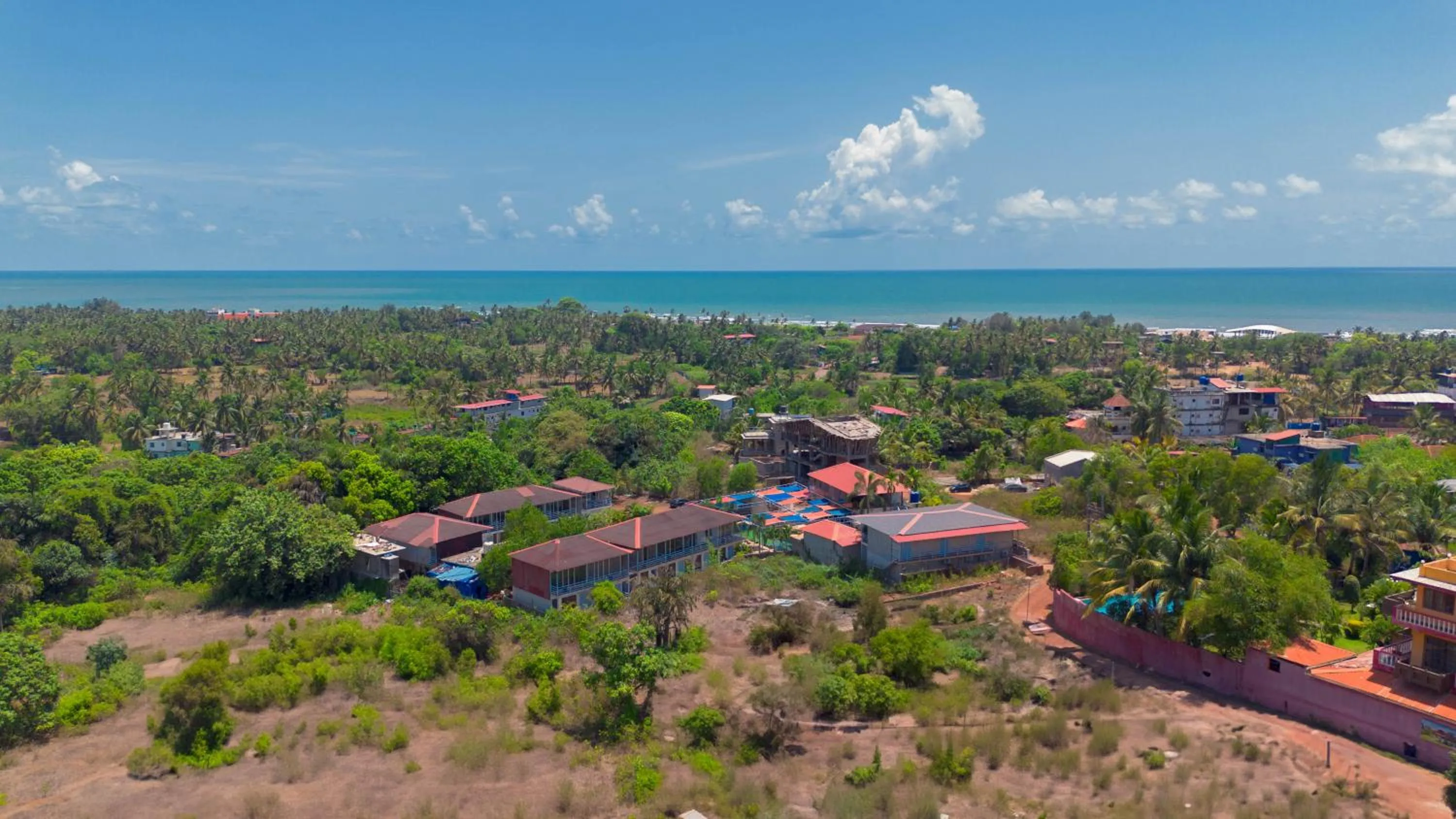 Property building in Perfectstayz Koko Maya 5 mins walk to beach