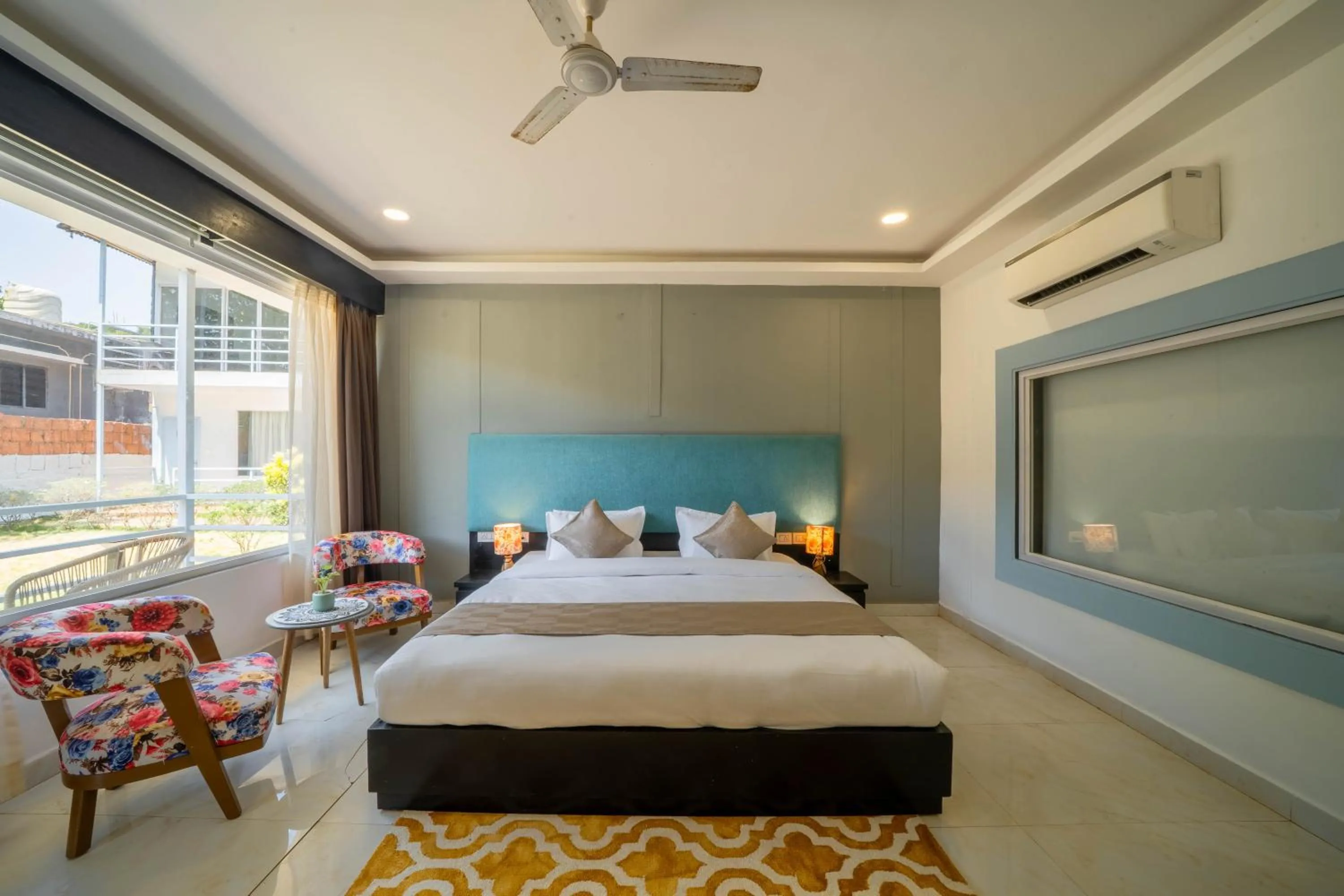 Bed in Perfectstayz Koko Maya 5 mins walk to beach