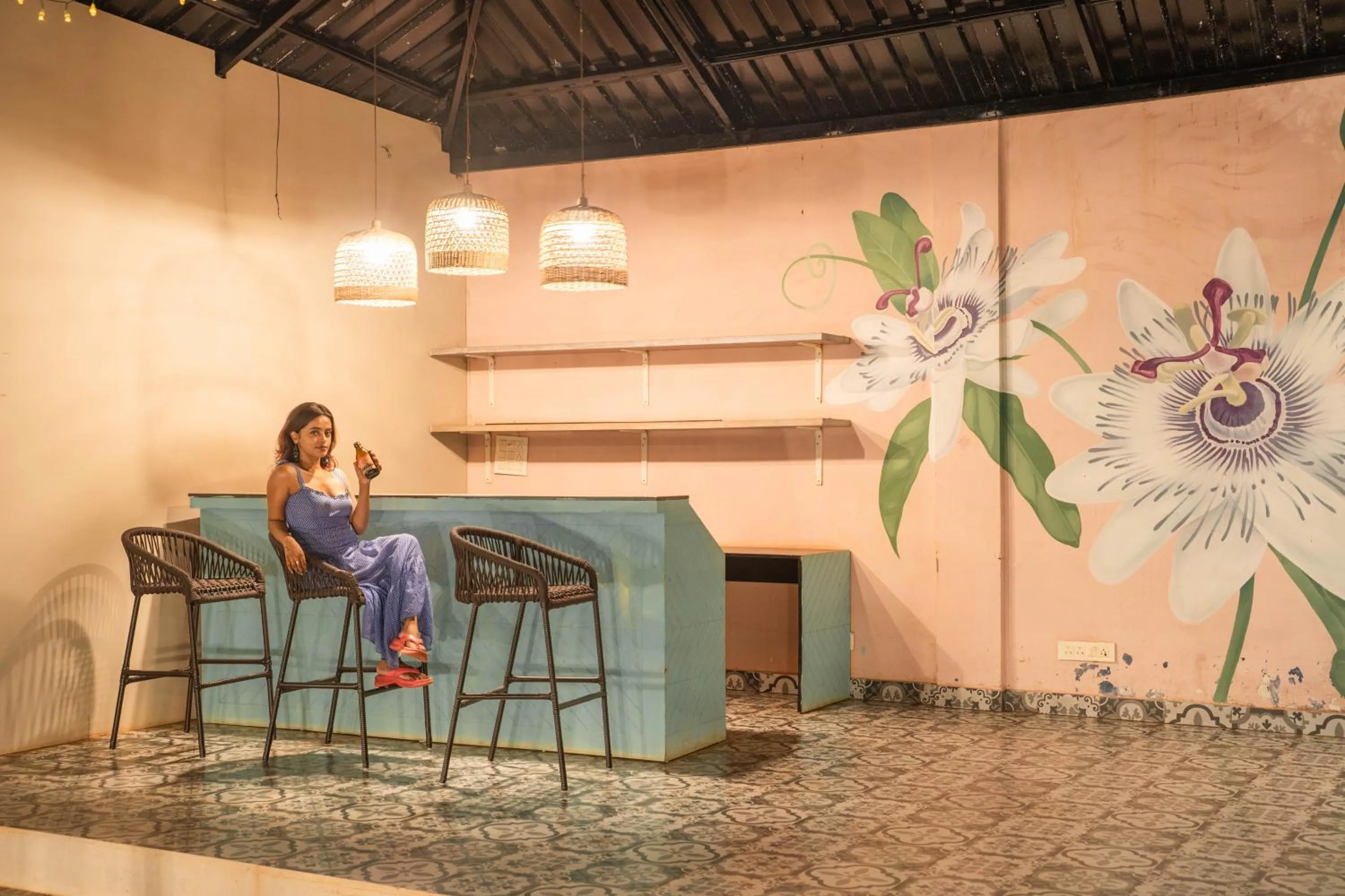 Lounge or bar in Perfectstayz Koko Maya 5 mins walk to beach