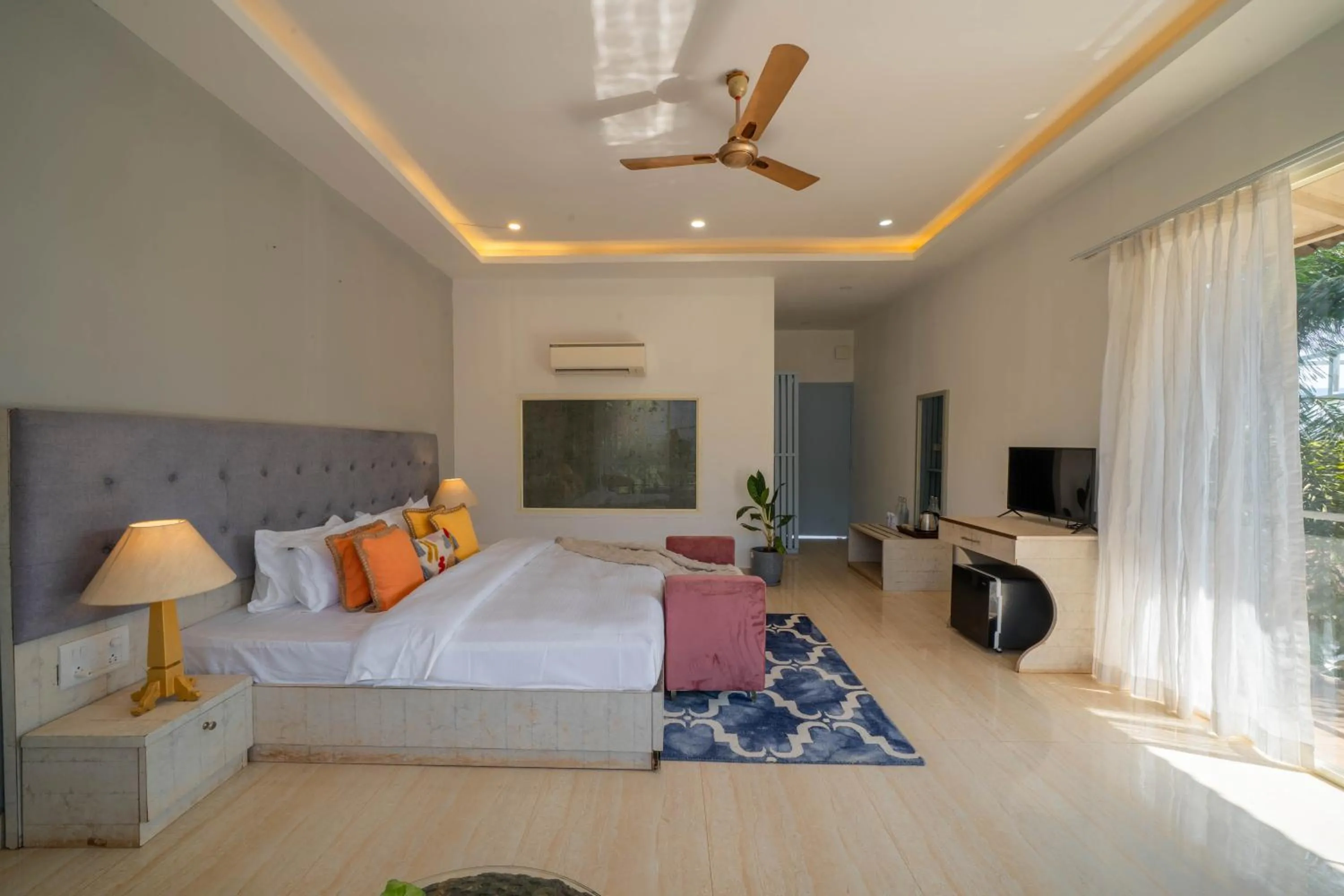Bed in Perfectstayz Koko Maya 5 mins walk to beach