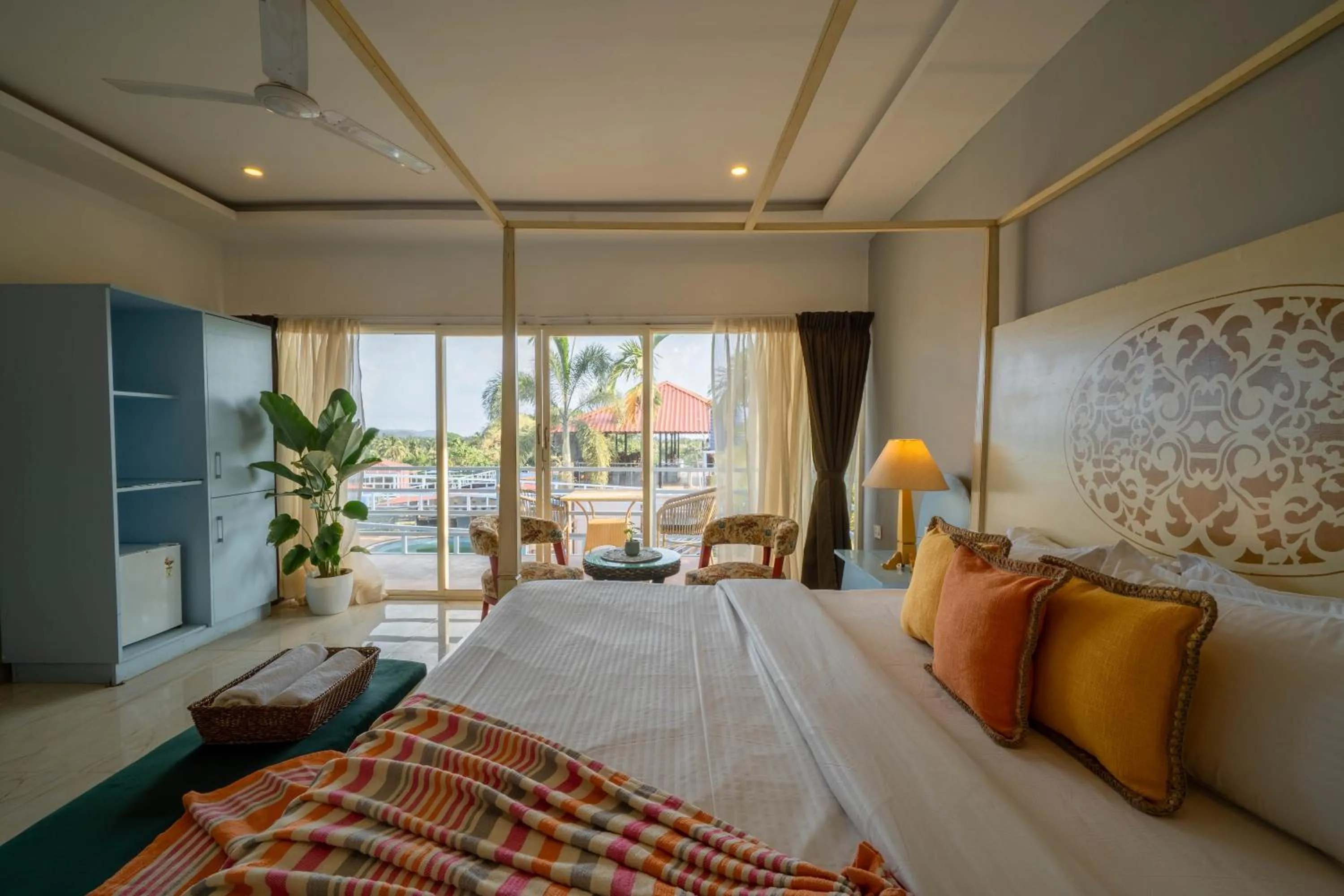 Bed in Perfectstayz Koko Maya 5 mins walk to beach
