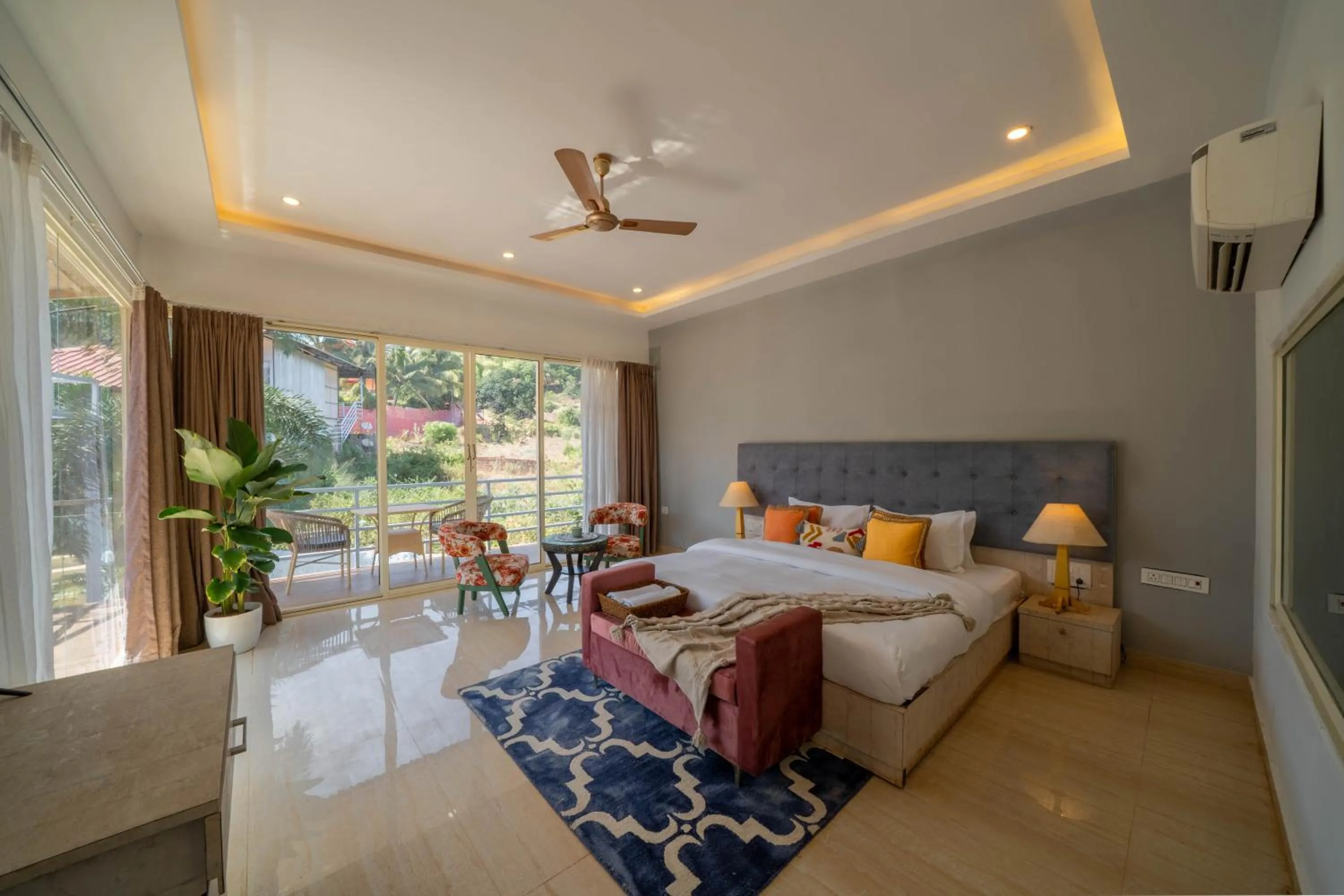 Bed in Perfectstayz Koko Maya 5 mins walk to beach